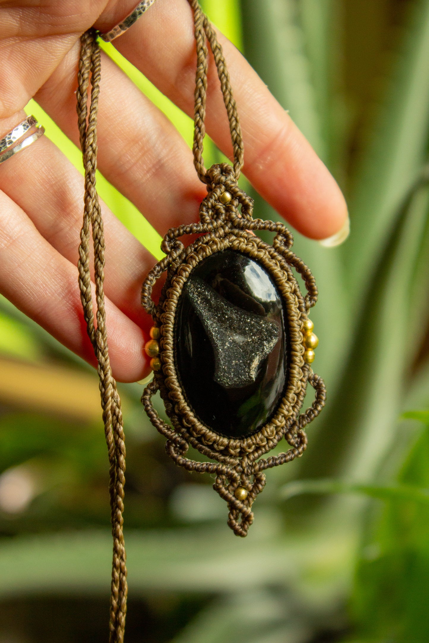Sapa • Druzy Onyx macrame necklace