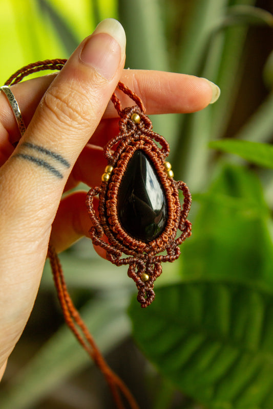 Hue • Black Onyx macrame necklace