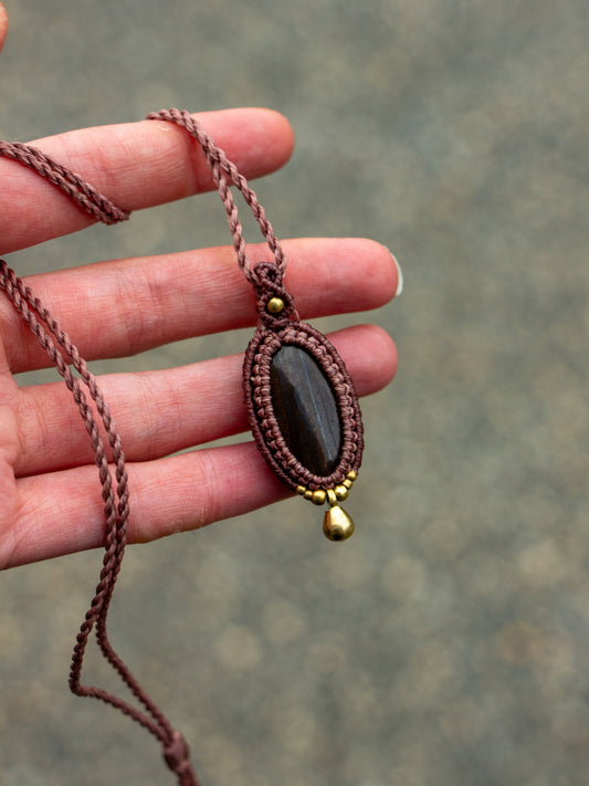 ~ affordables ~ Tiger Iron necklace