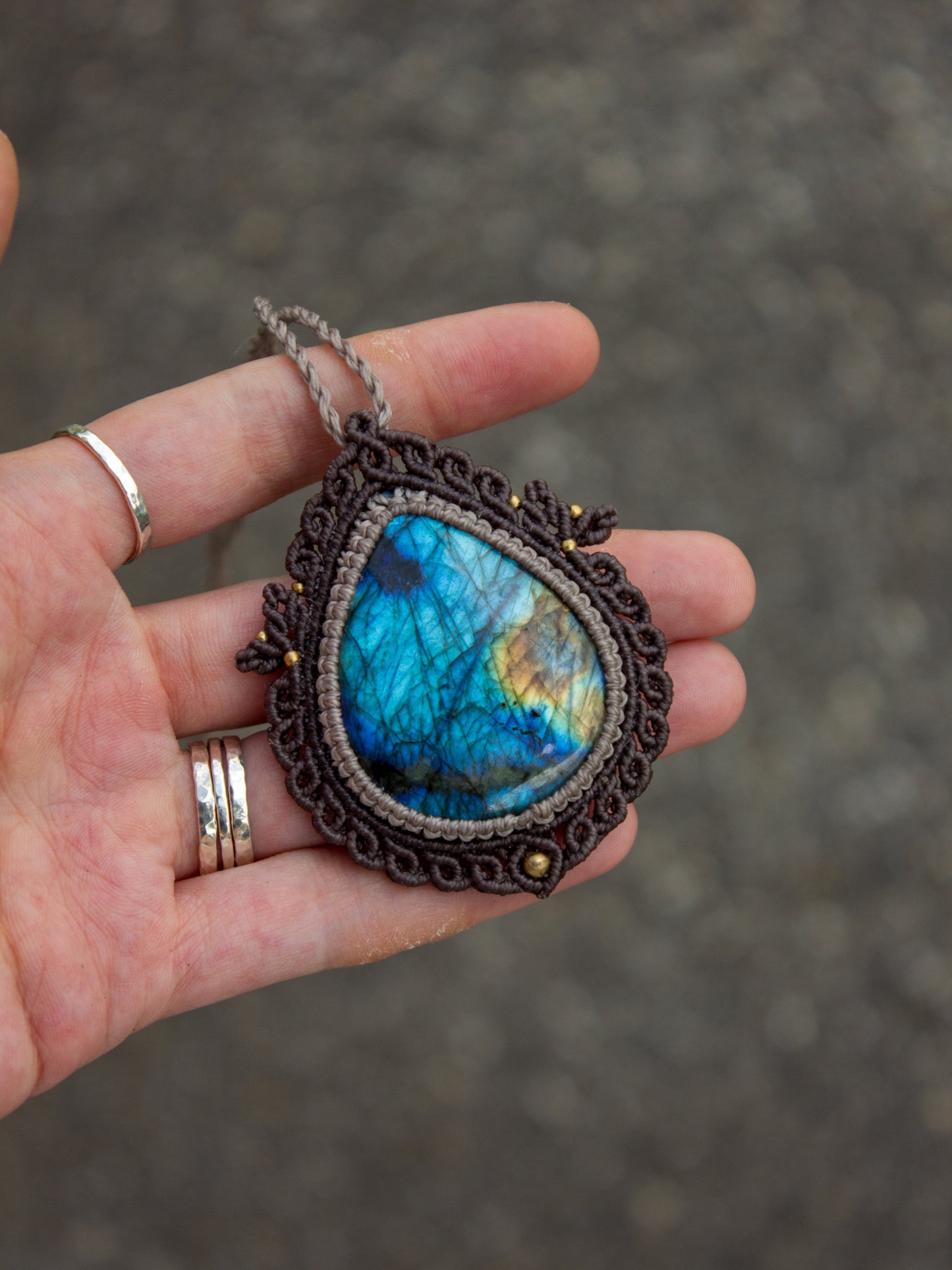 Labradorite macrame necklace