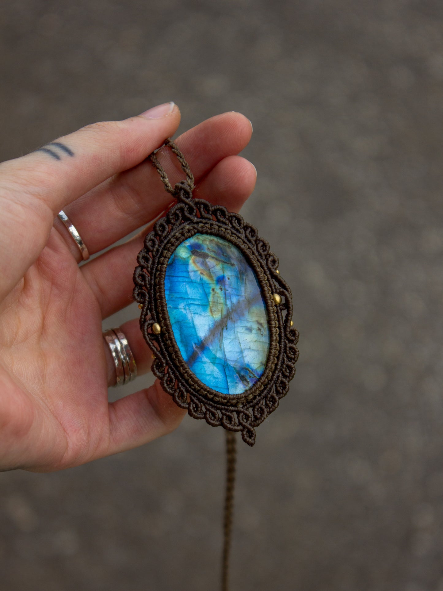 Labradorite macrame necklace