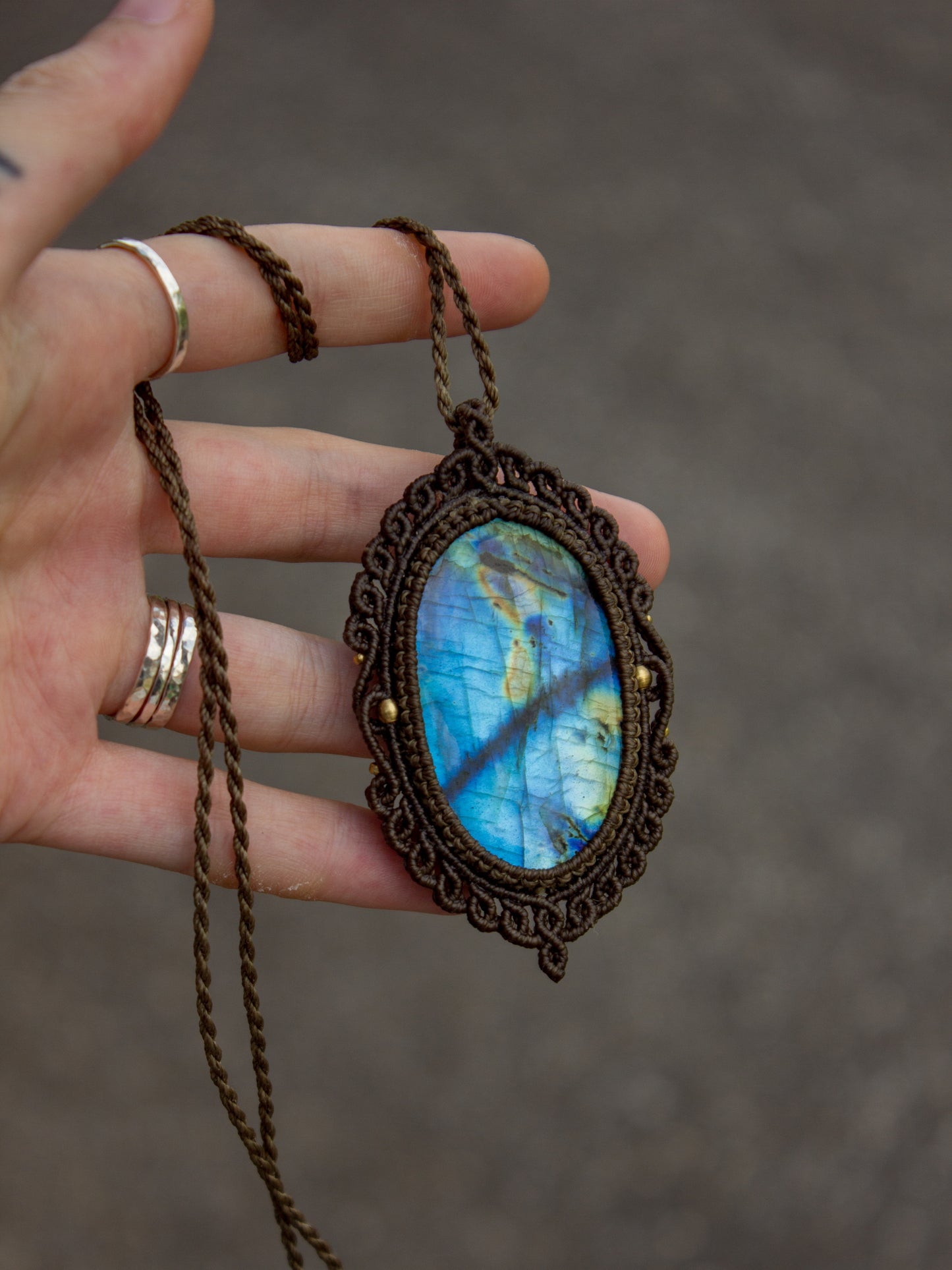 Labradorite macrame necklace