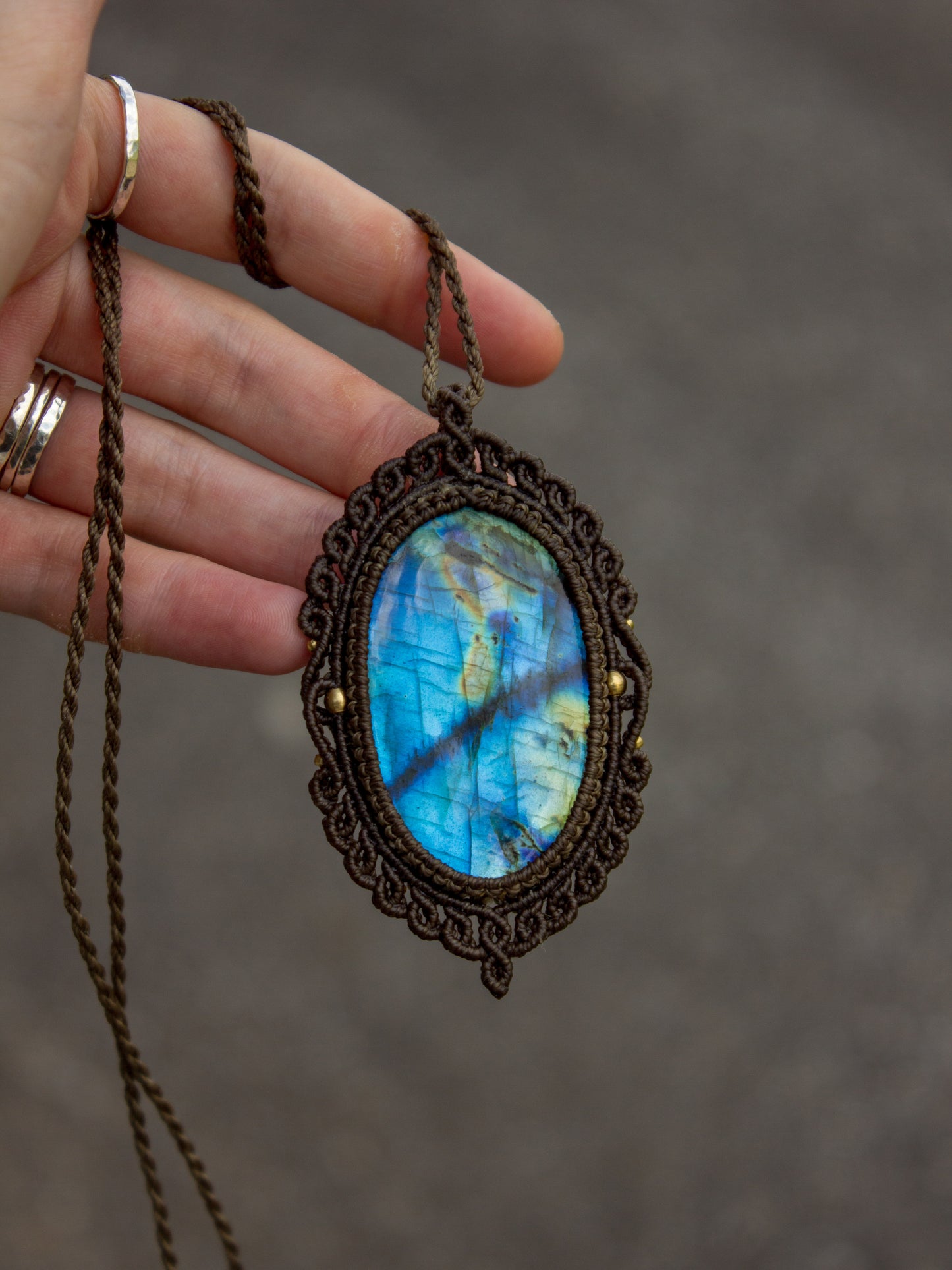 Labradorite macrame necklace