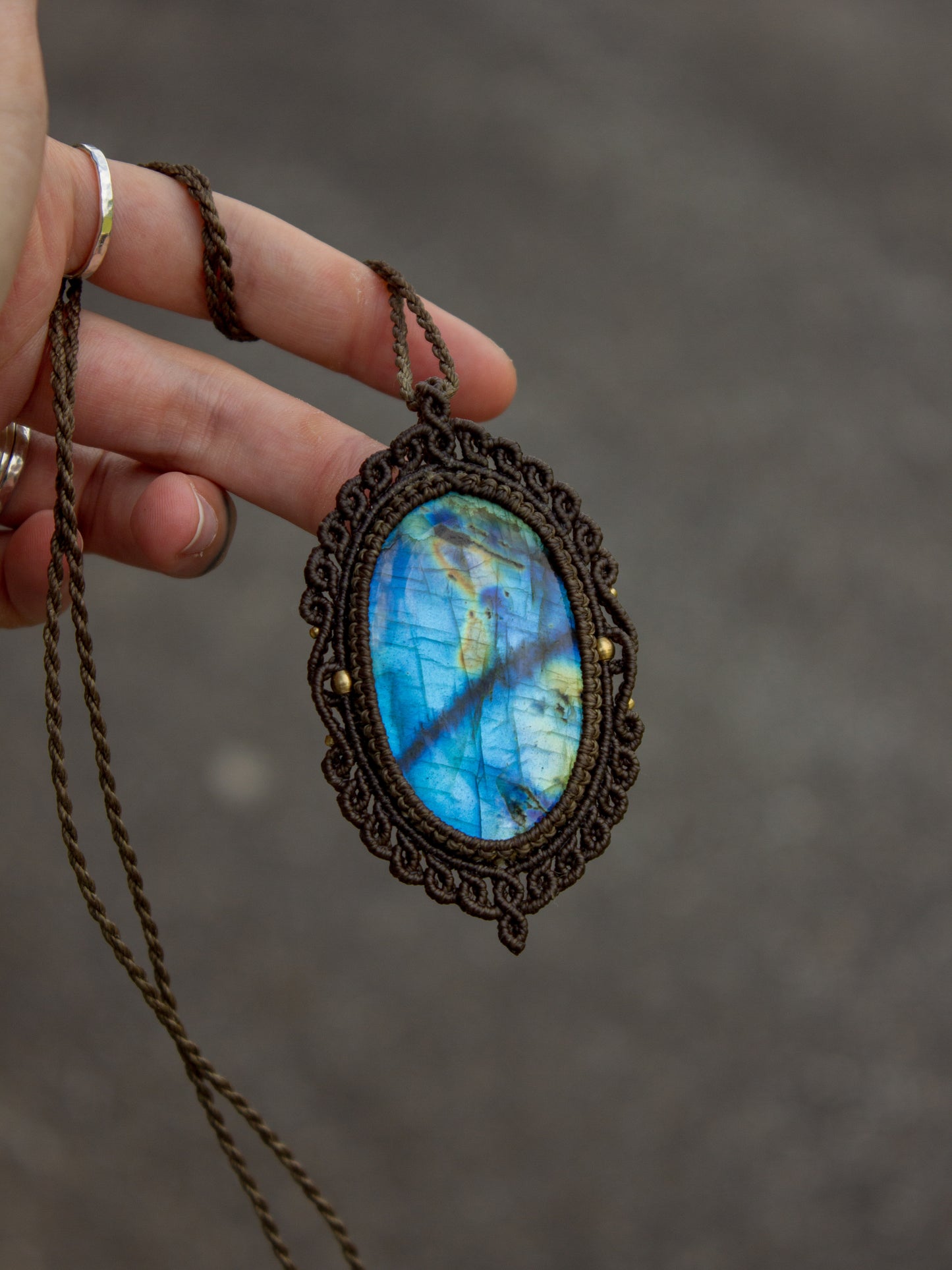 Labradorite macrame necklace