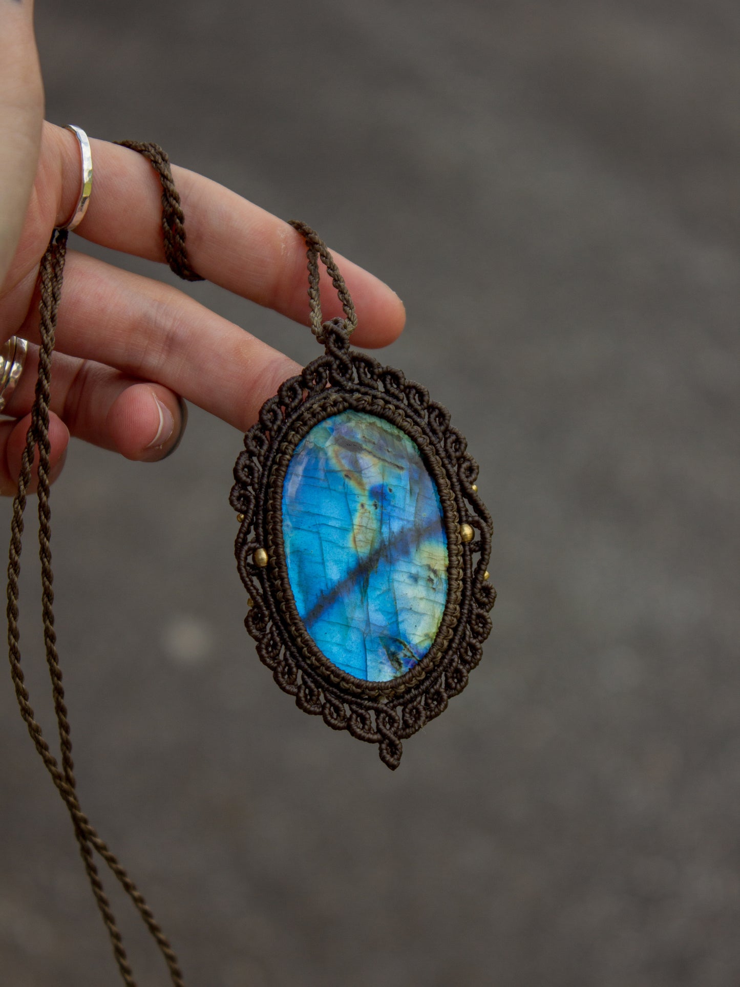 Labradorite macrame necklace