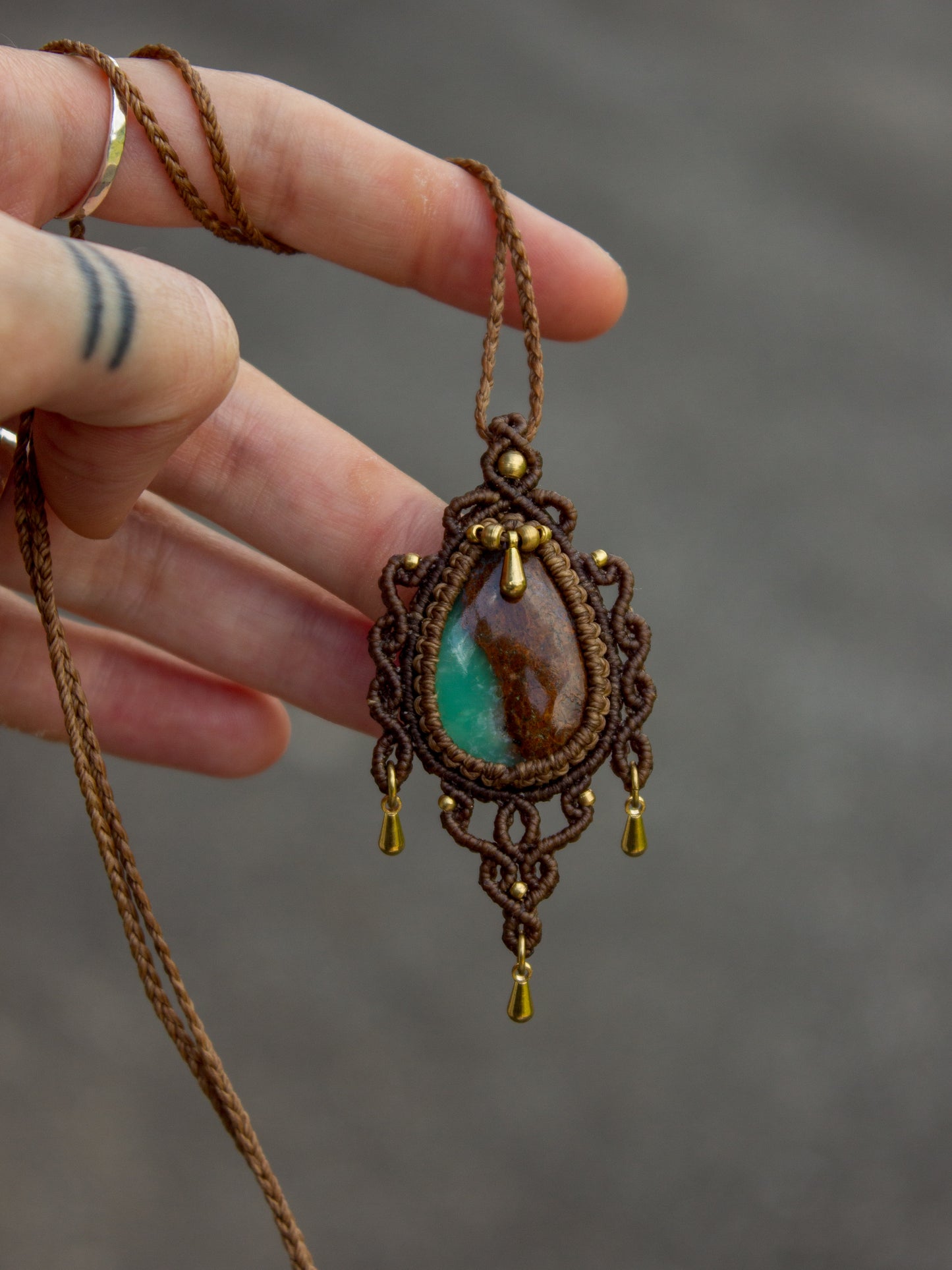 Chrysoprase macrame necklace