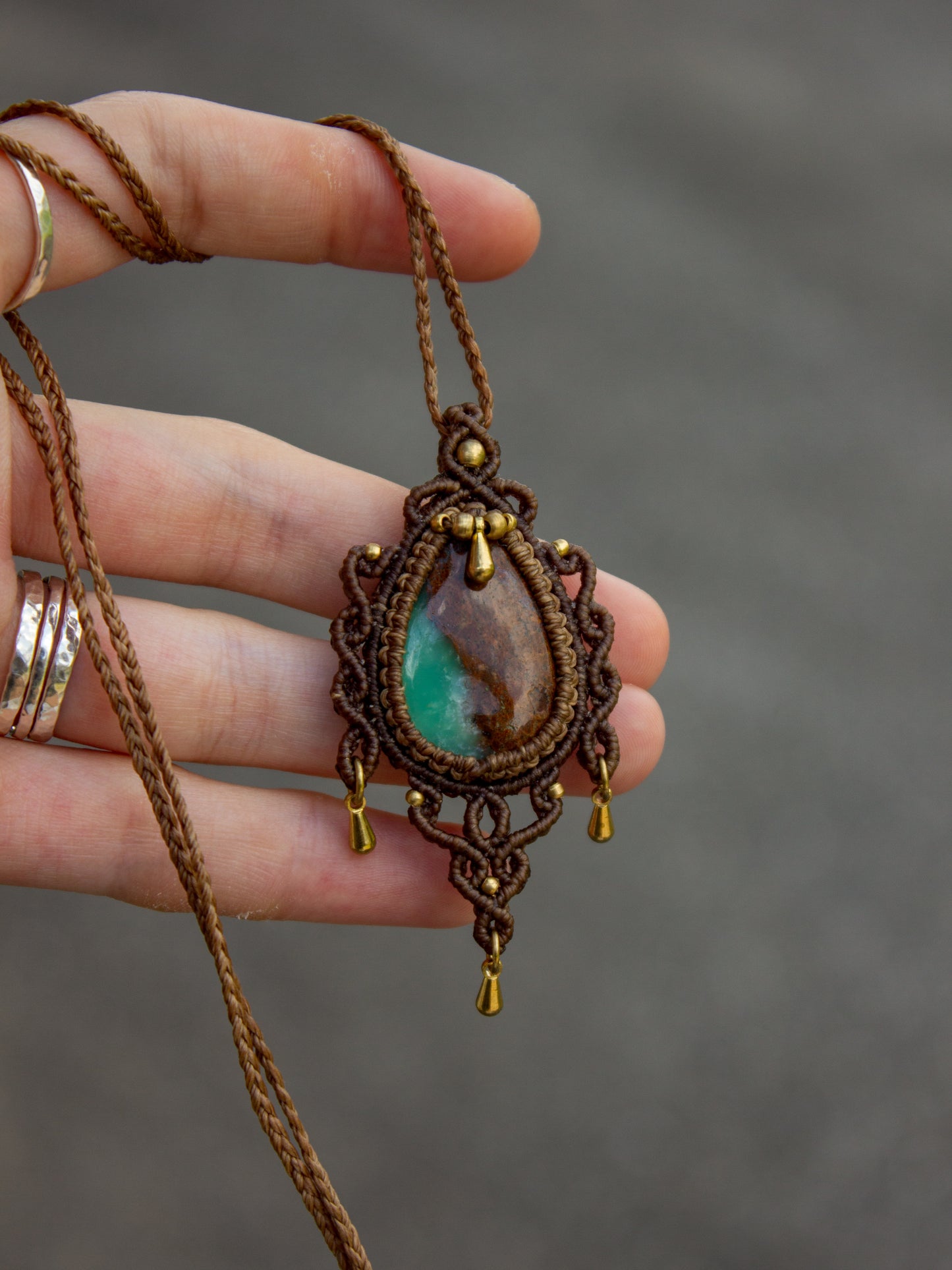 Chrysoprase macrame necklace