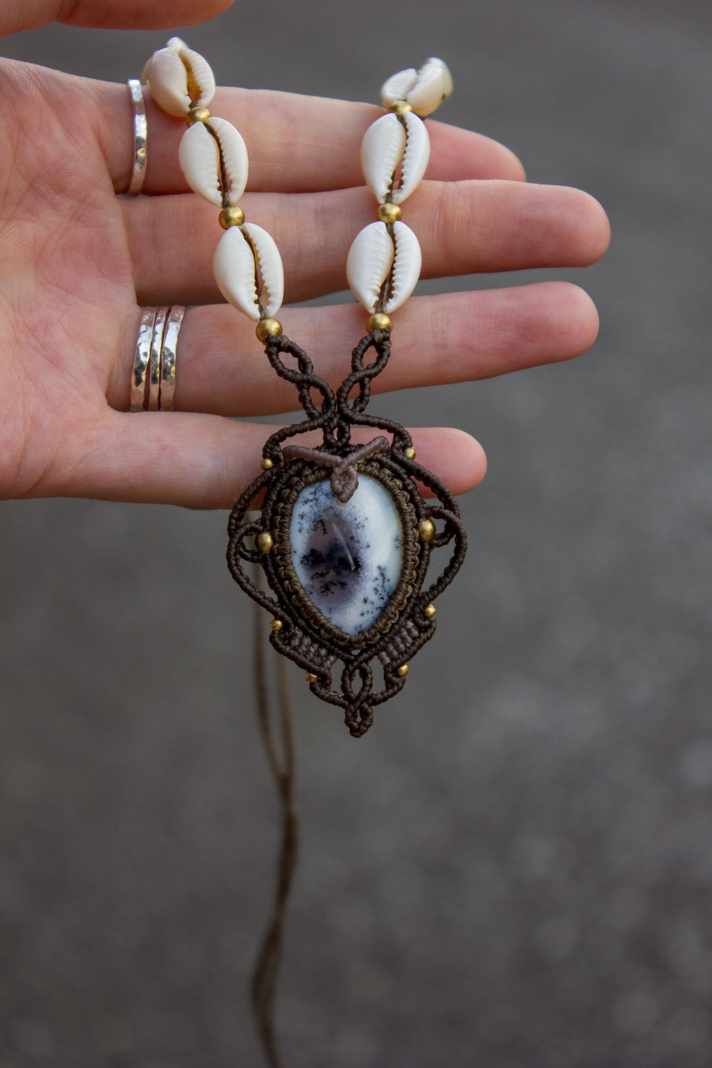 Dendretic Agate macrame necklace