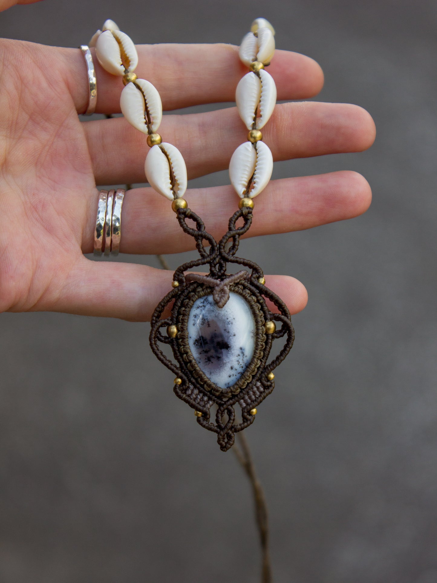 Dendretic Agate macrame necklace