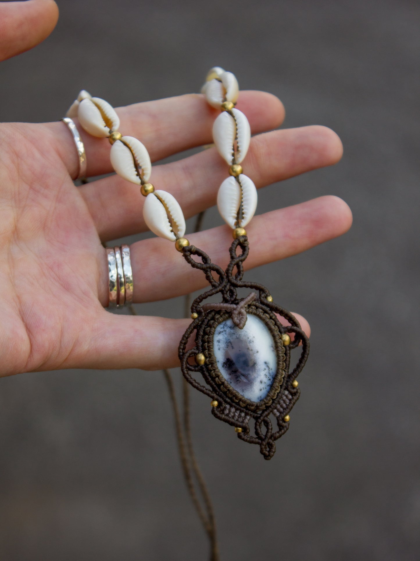 Dendretic Agate macrame necklace