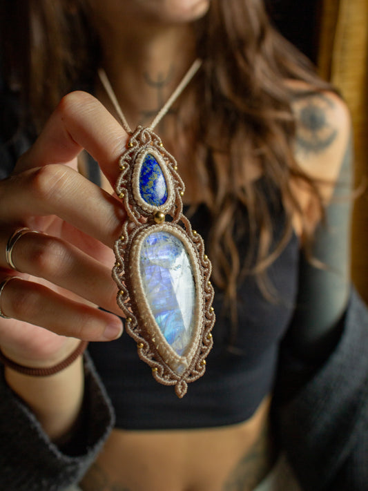 Lapis Lazuli & Rainbow Moonstone macrame necklace