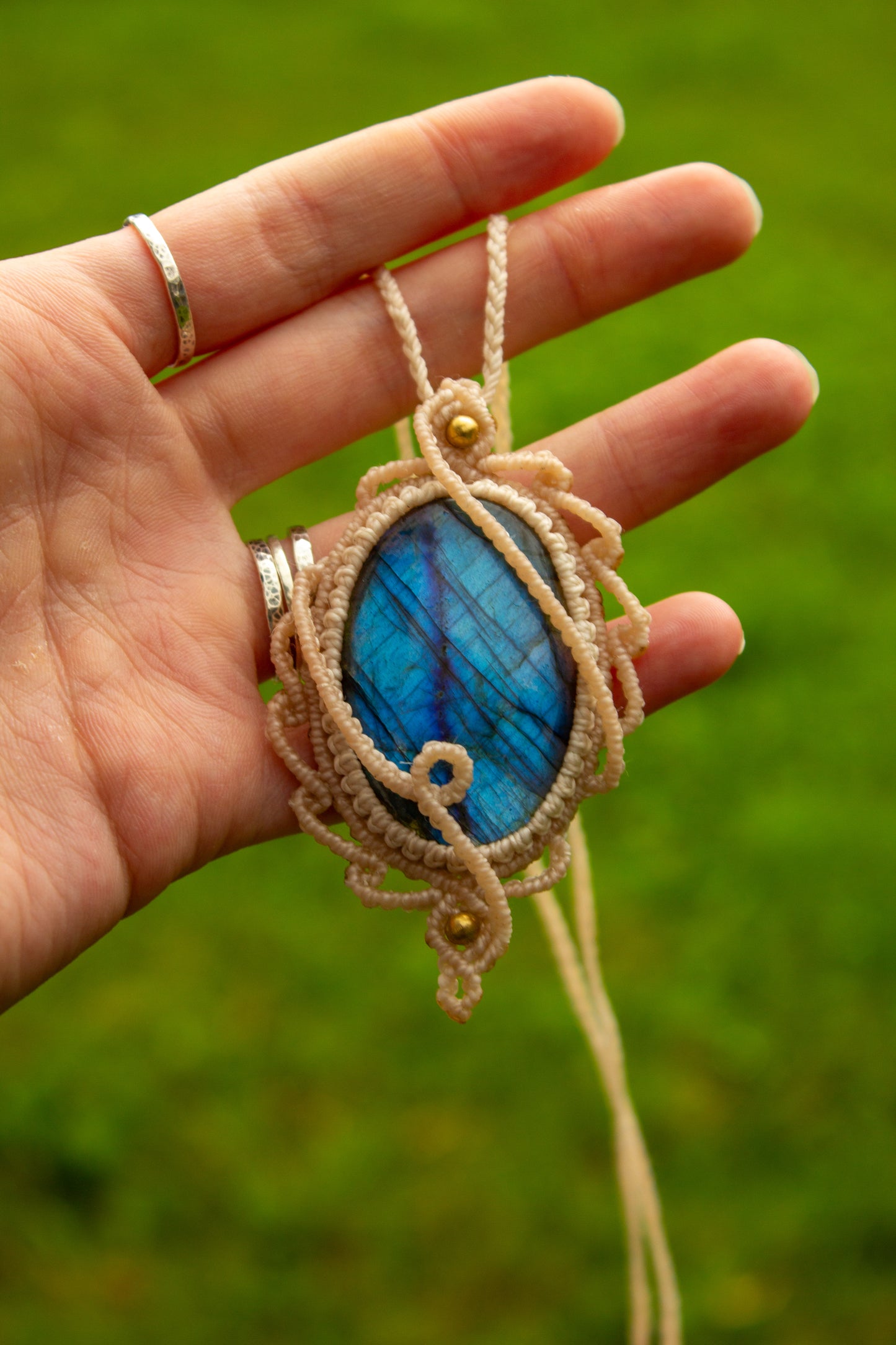Labradorite • macrame necklace