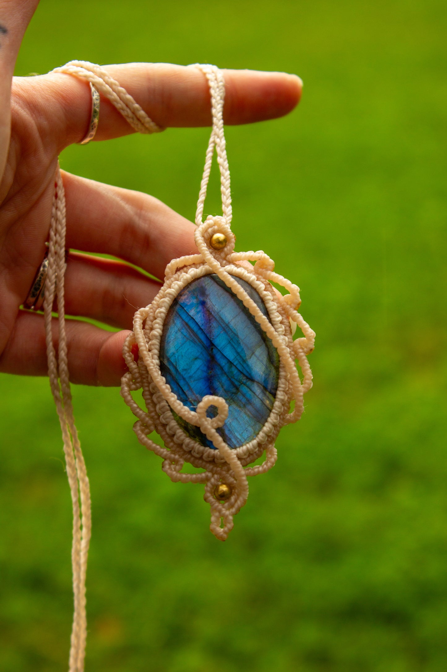 Labradorite • macrame necklace