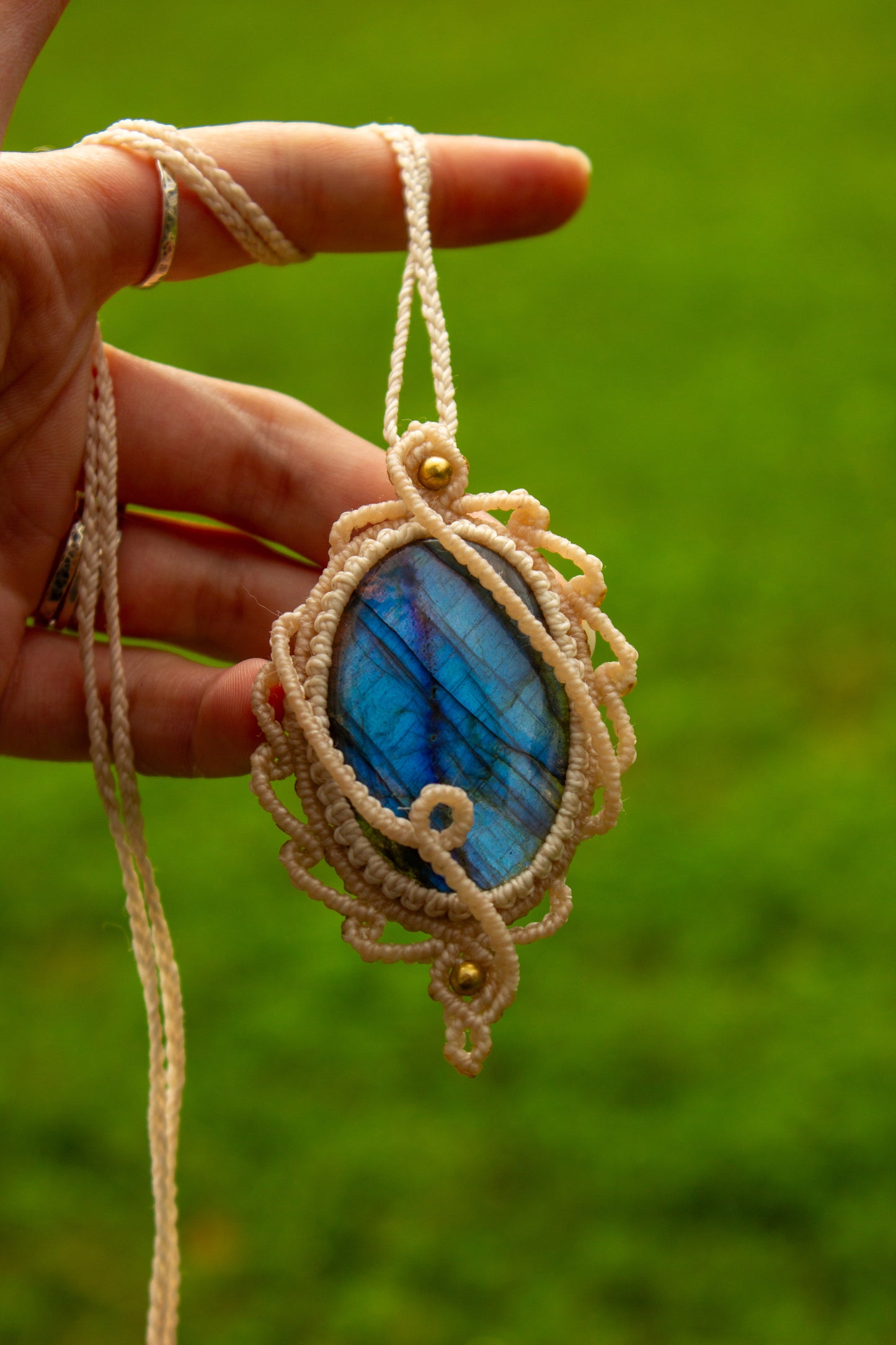 Labradorite • macrame necklace