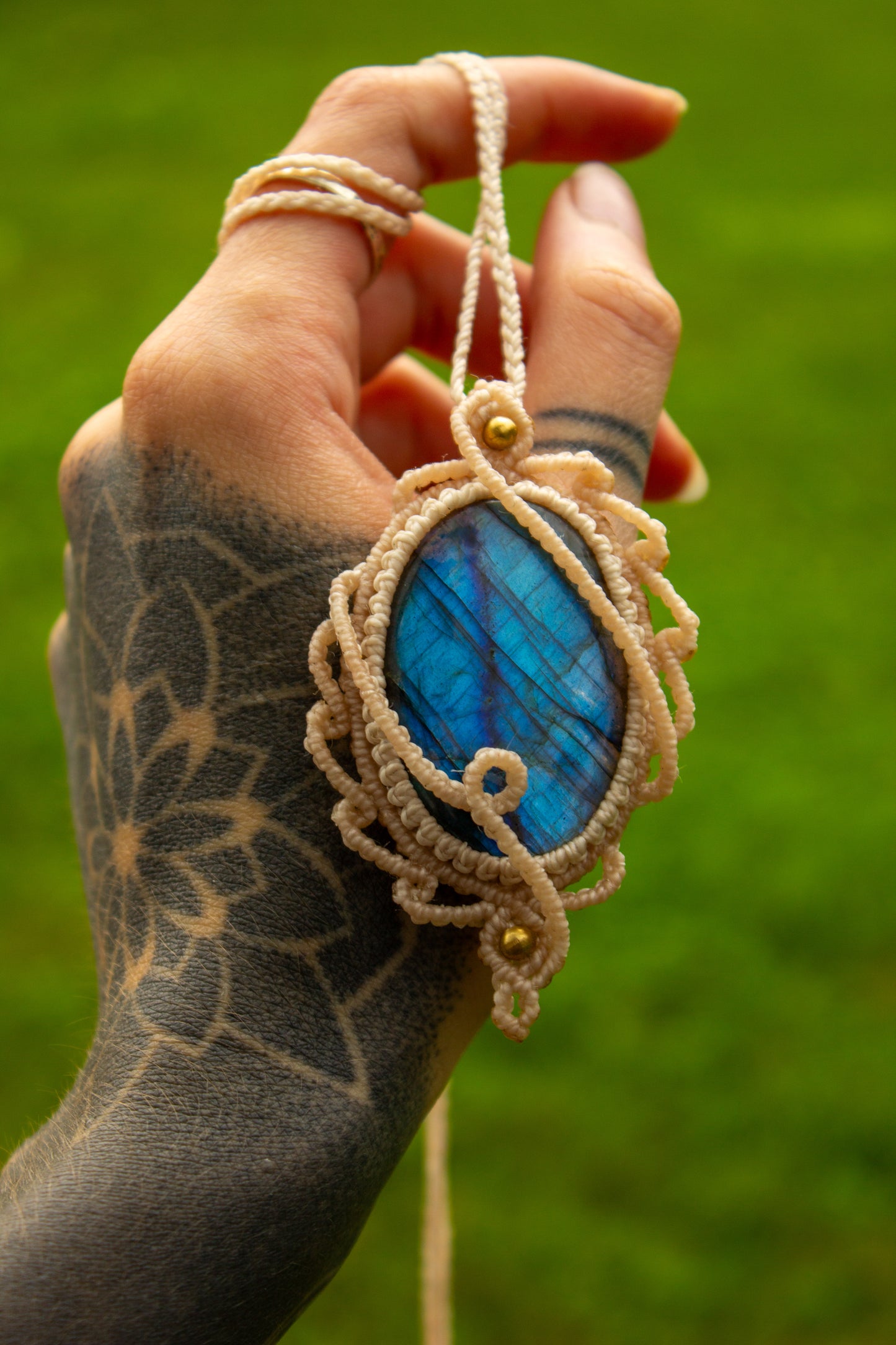 Labradorite • macrame necklace