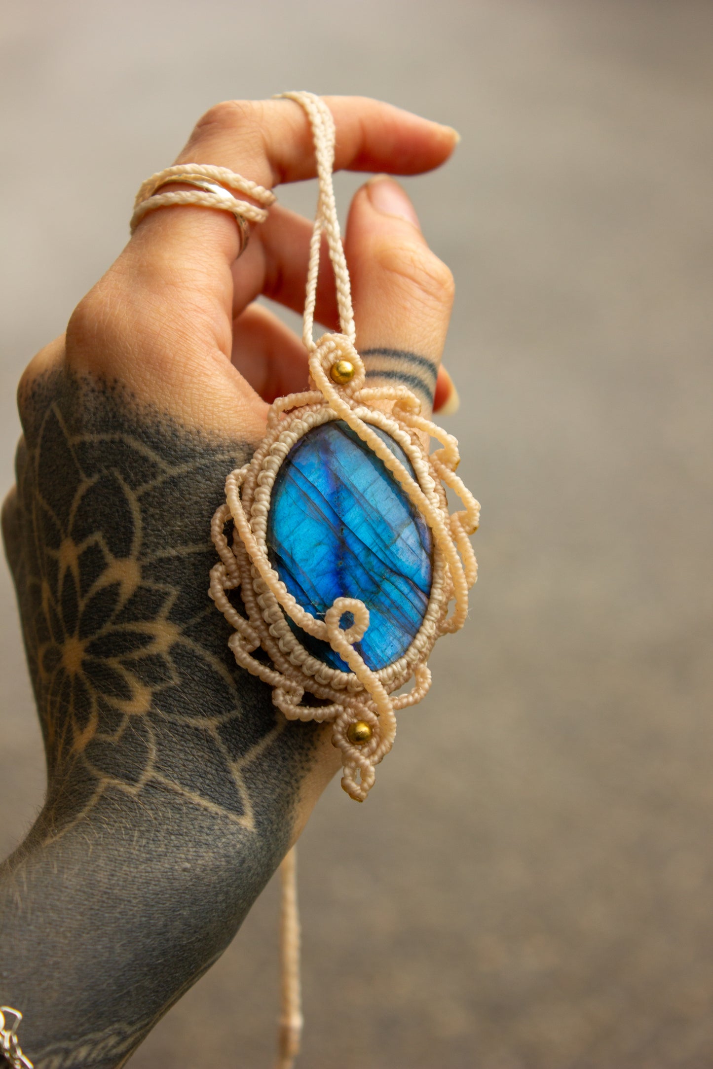 Labradorite • macrame necklace