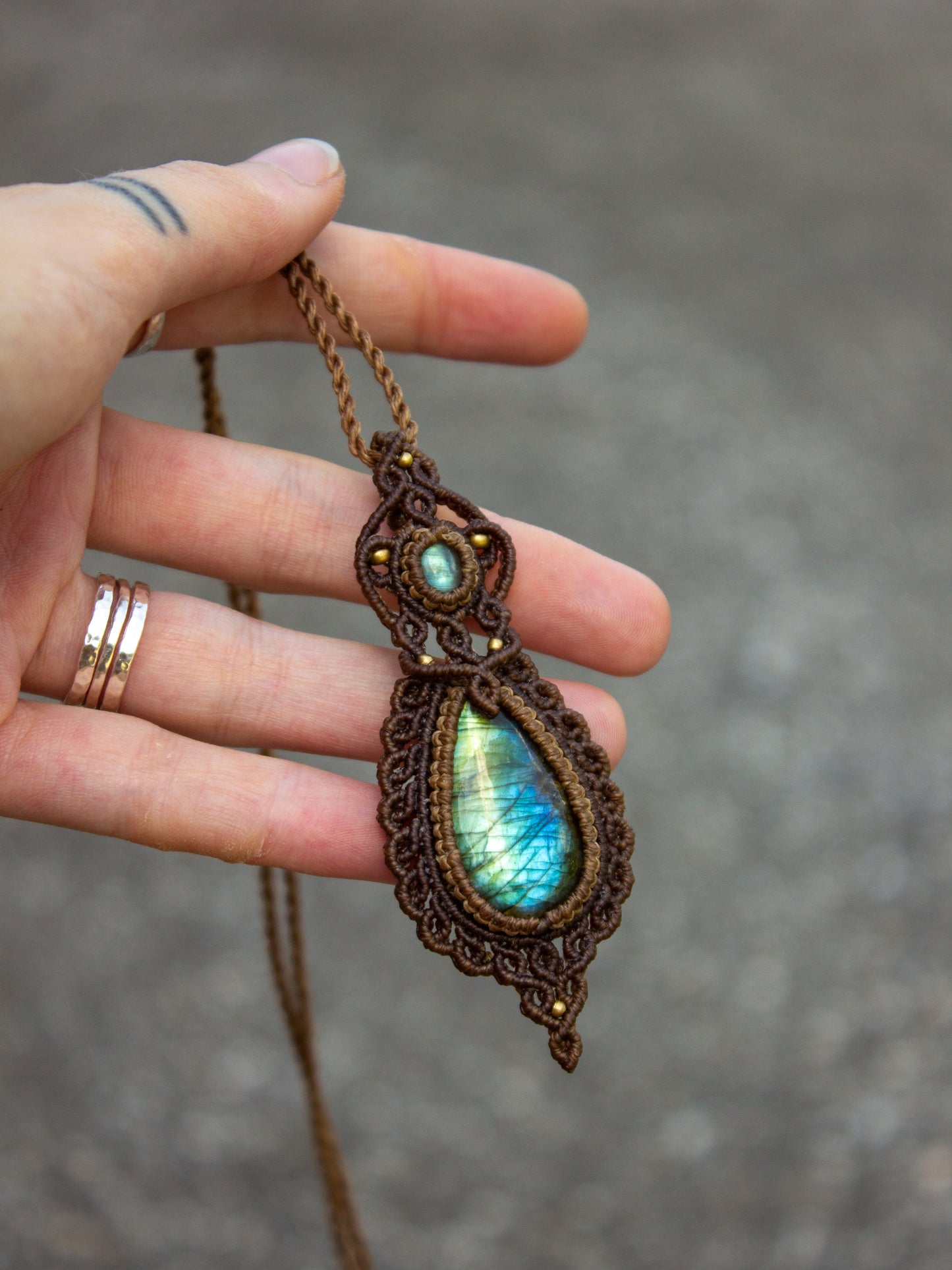 Labradorite & Labradorite macrame necklace