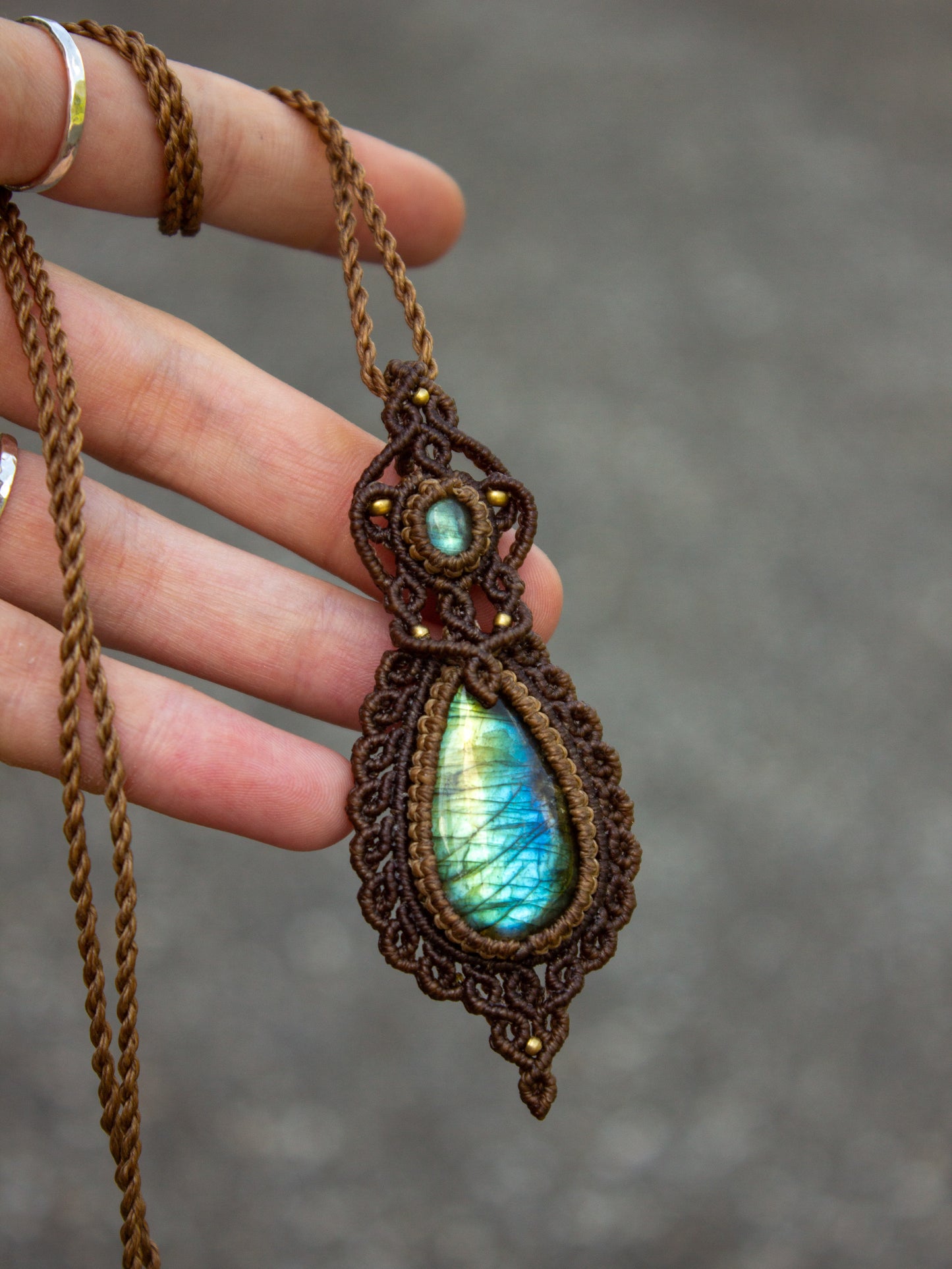 Labradorite & Labradorite macrame necklace