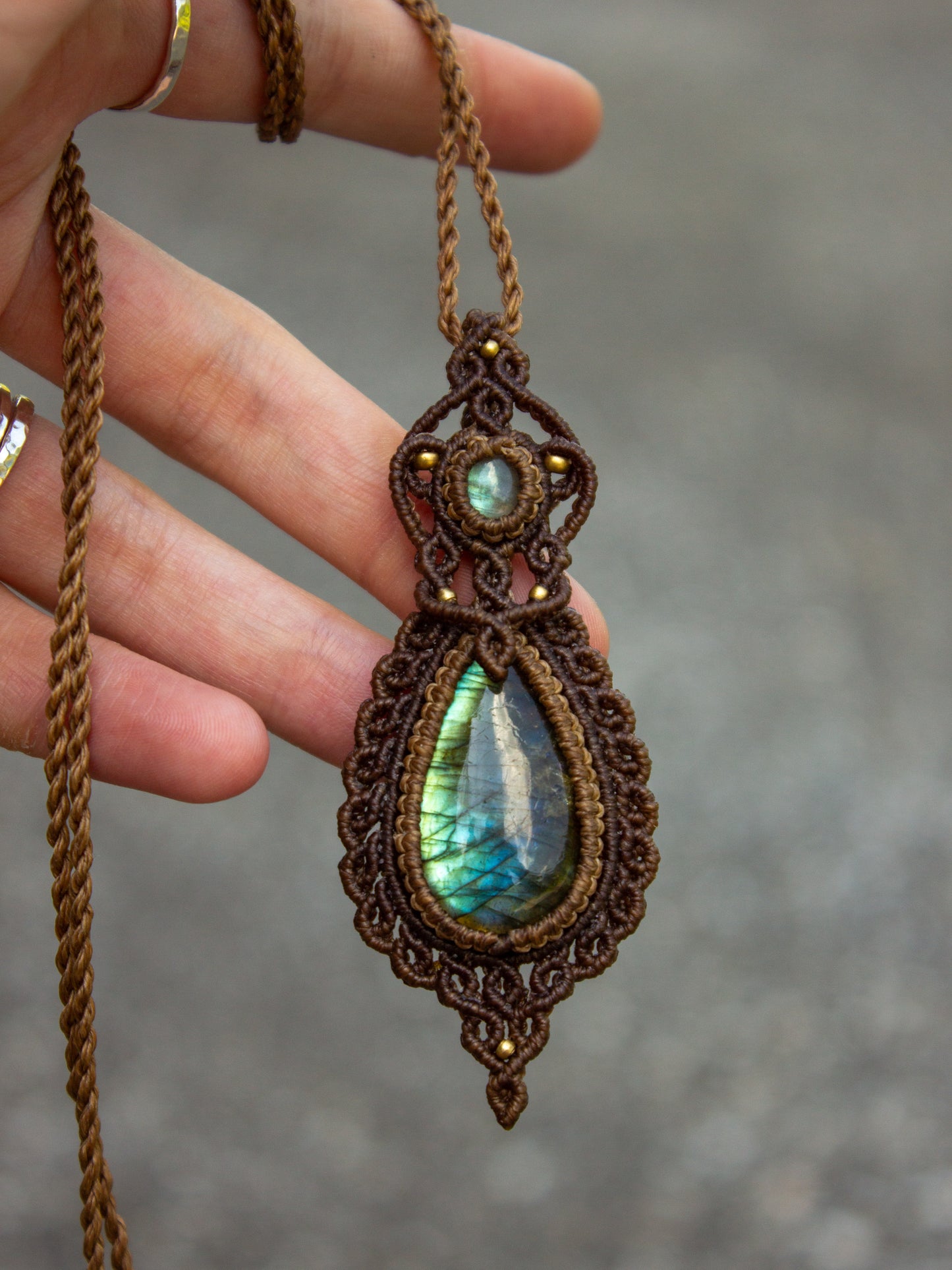 Labradorite & Labradorite macrame necklace
