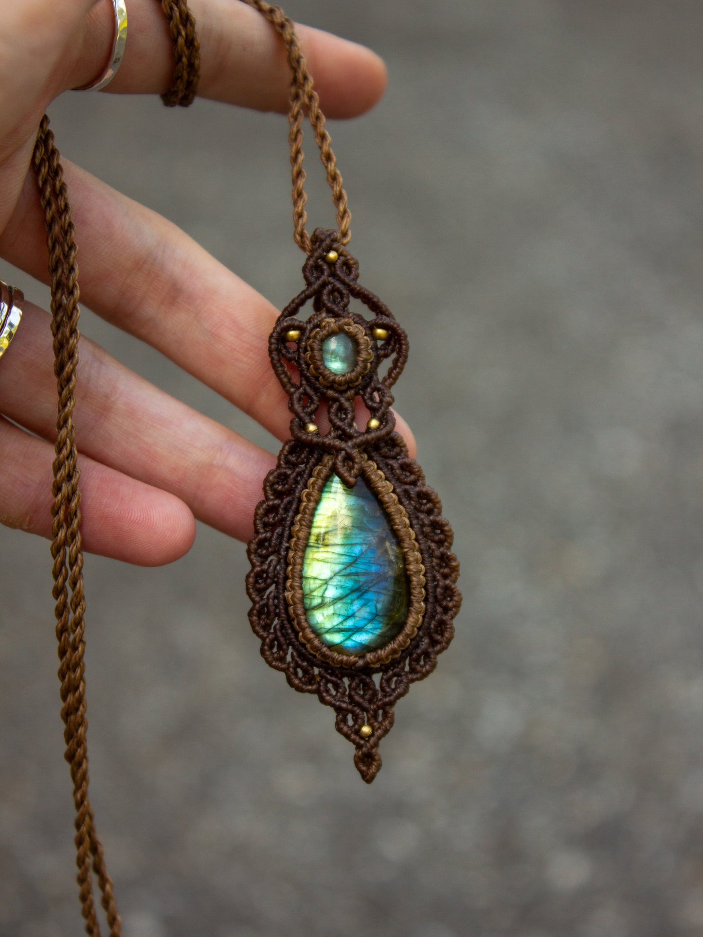 Labradorite & Labradorite macrame necklace