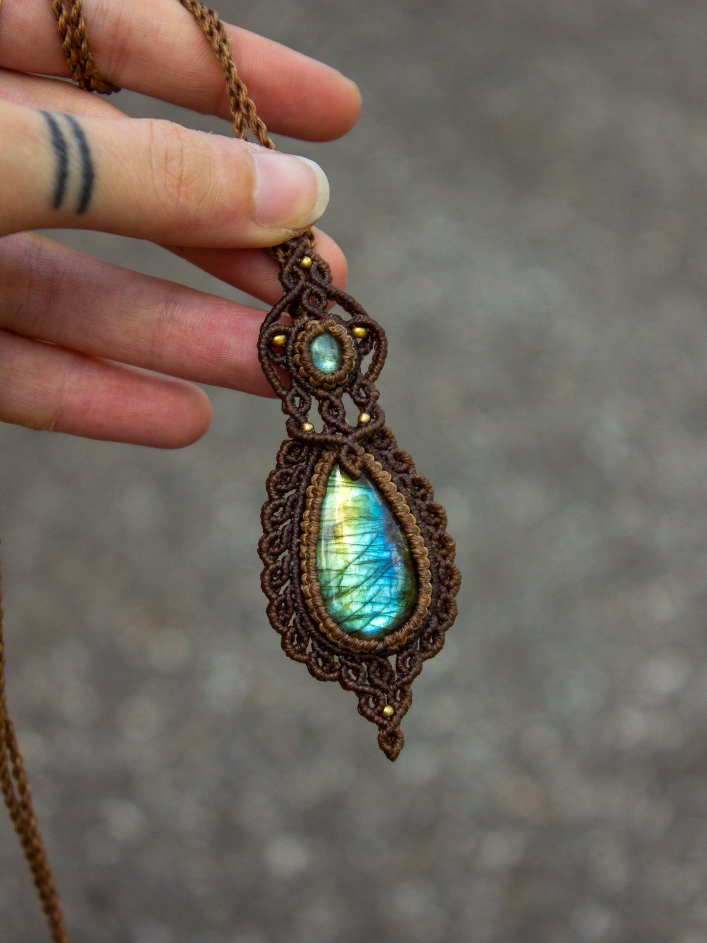 Labradorite & Labradorite macrame necklace