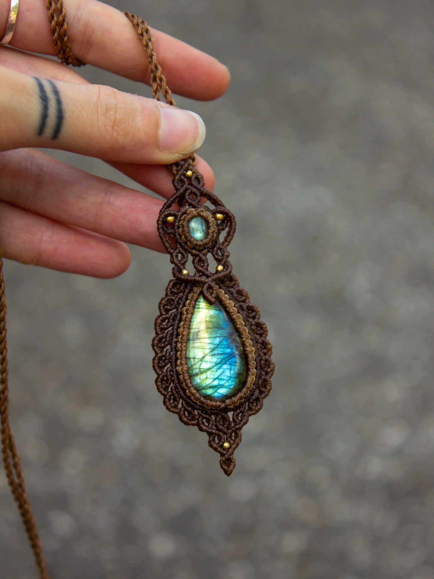 Labradorite & Labradorite macrame necklace