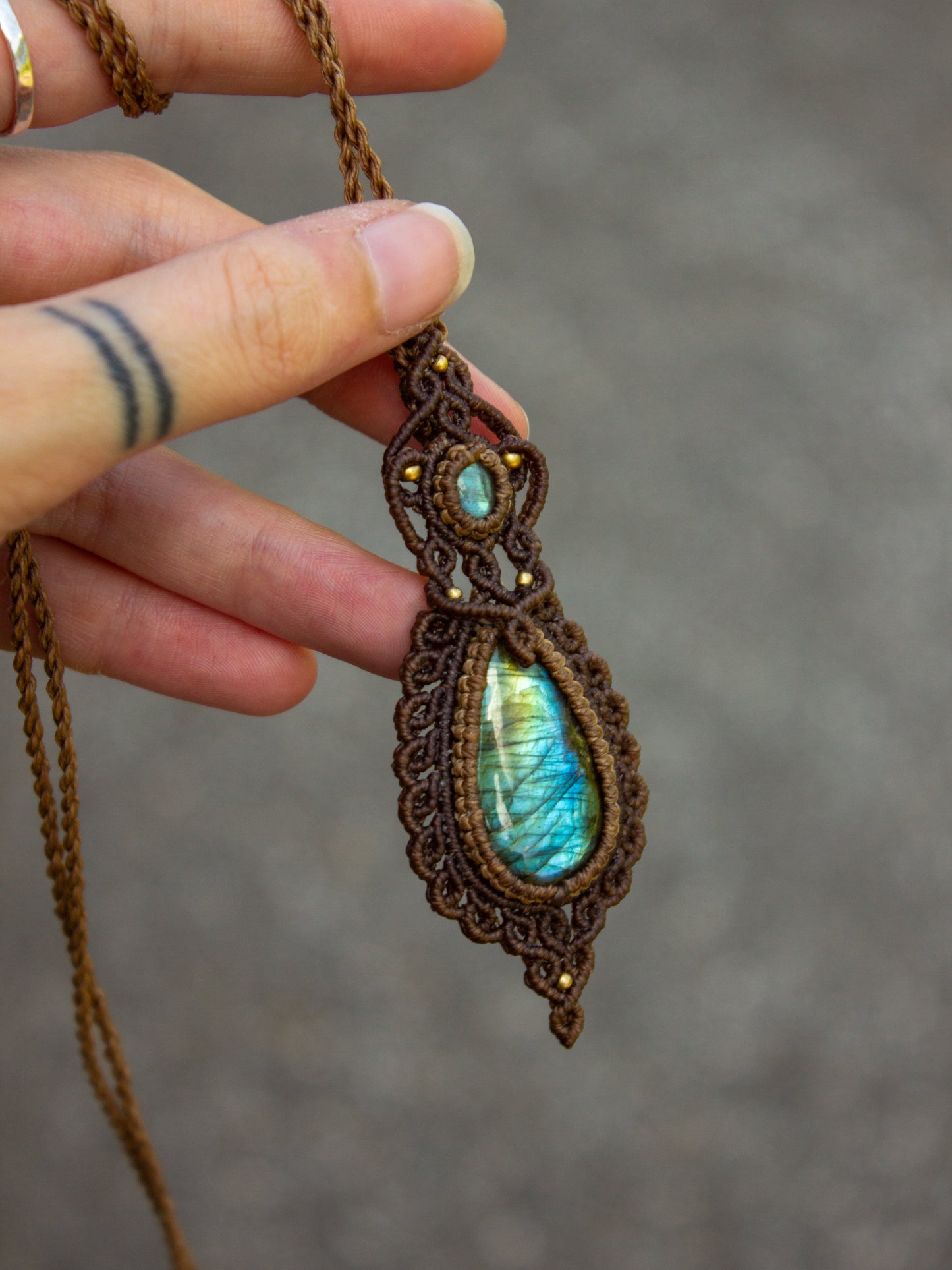 Labradorite & Labradorite macrame necklace