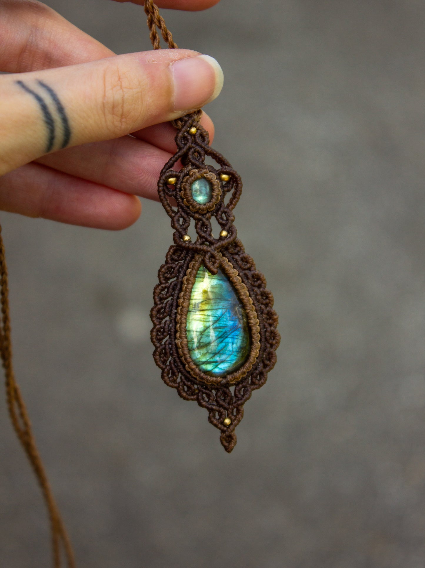 Labradorite & Labradorite macrame necklace