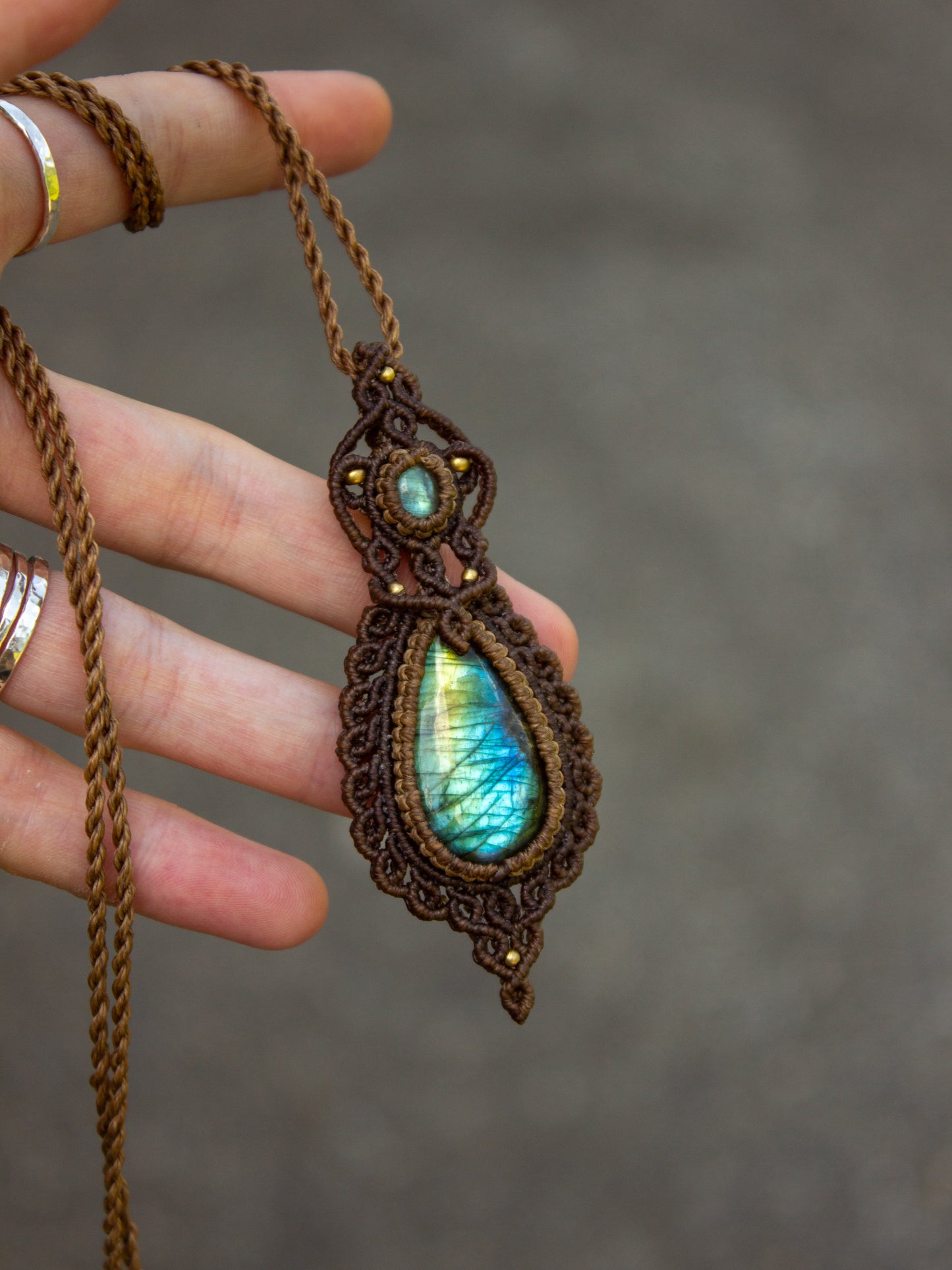 Labradorite & Labradorite macrame necklace