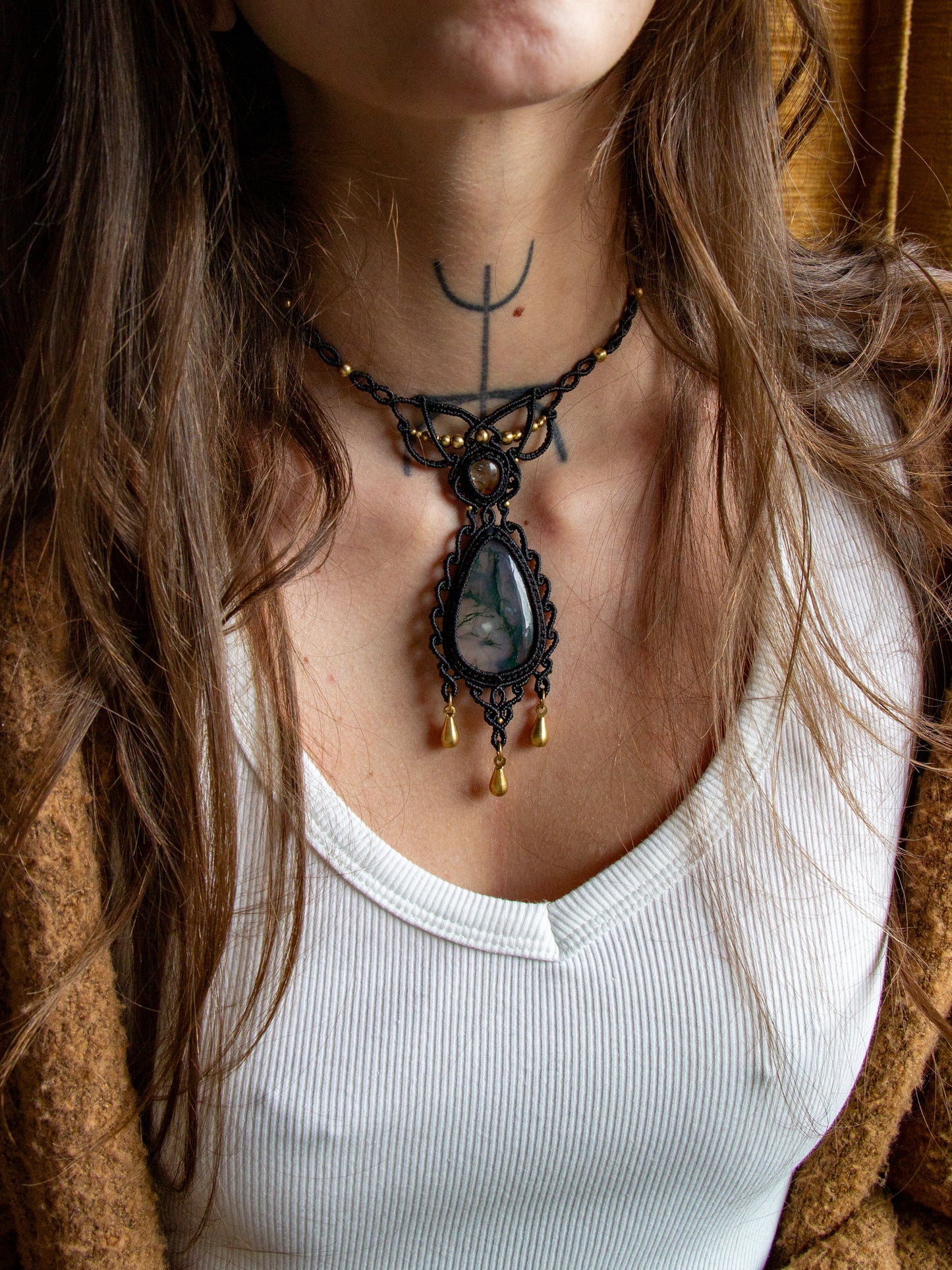 White Topaz & Moss Agate macrame necklace