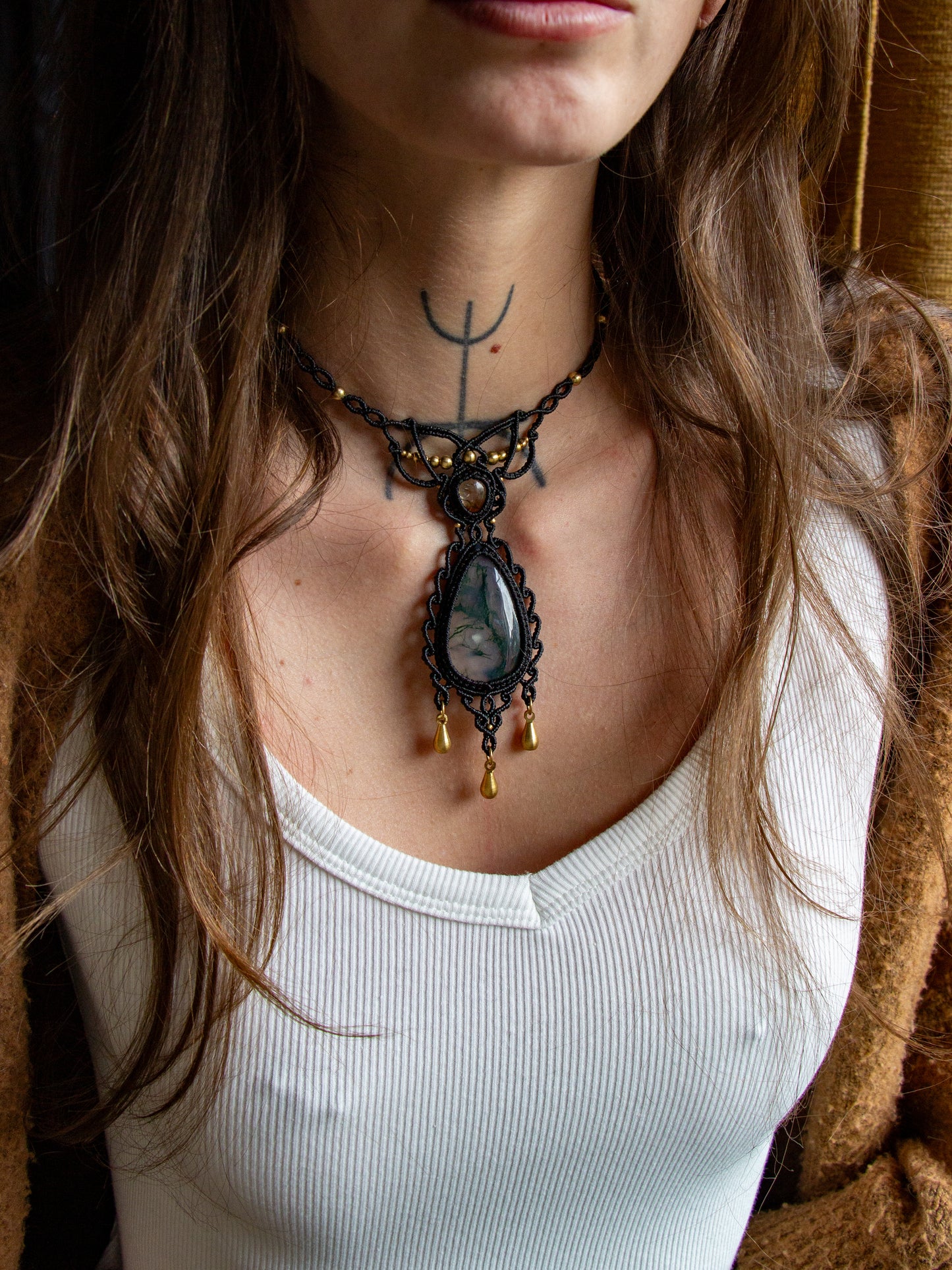 White Topaz & Moss Agate macrame necklace
