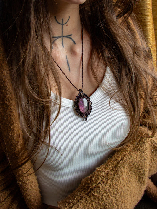 Labradorite macrame necklace