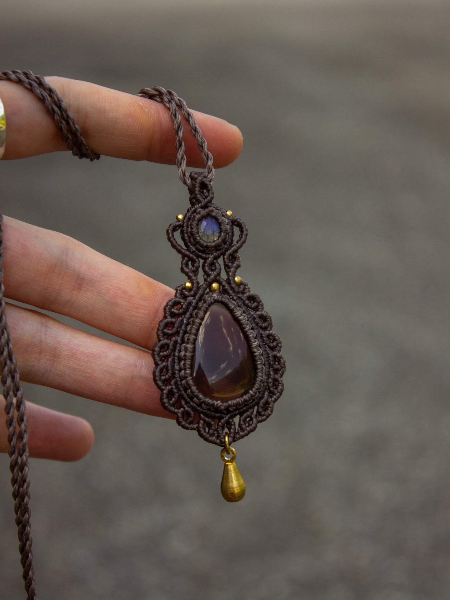 Labradorite & Smokey Quartz macrame necklace