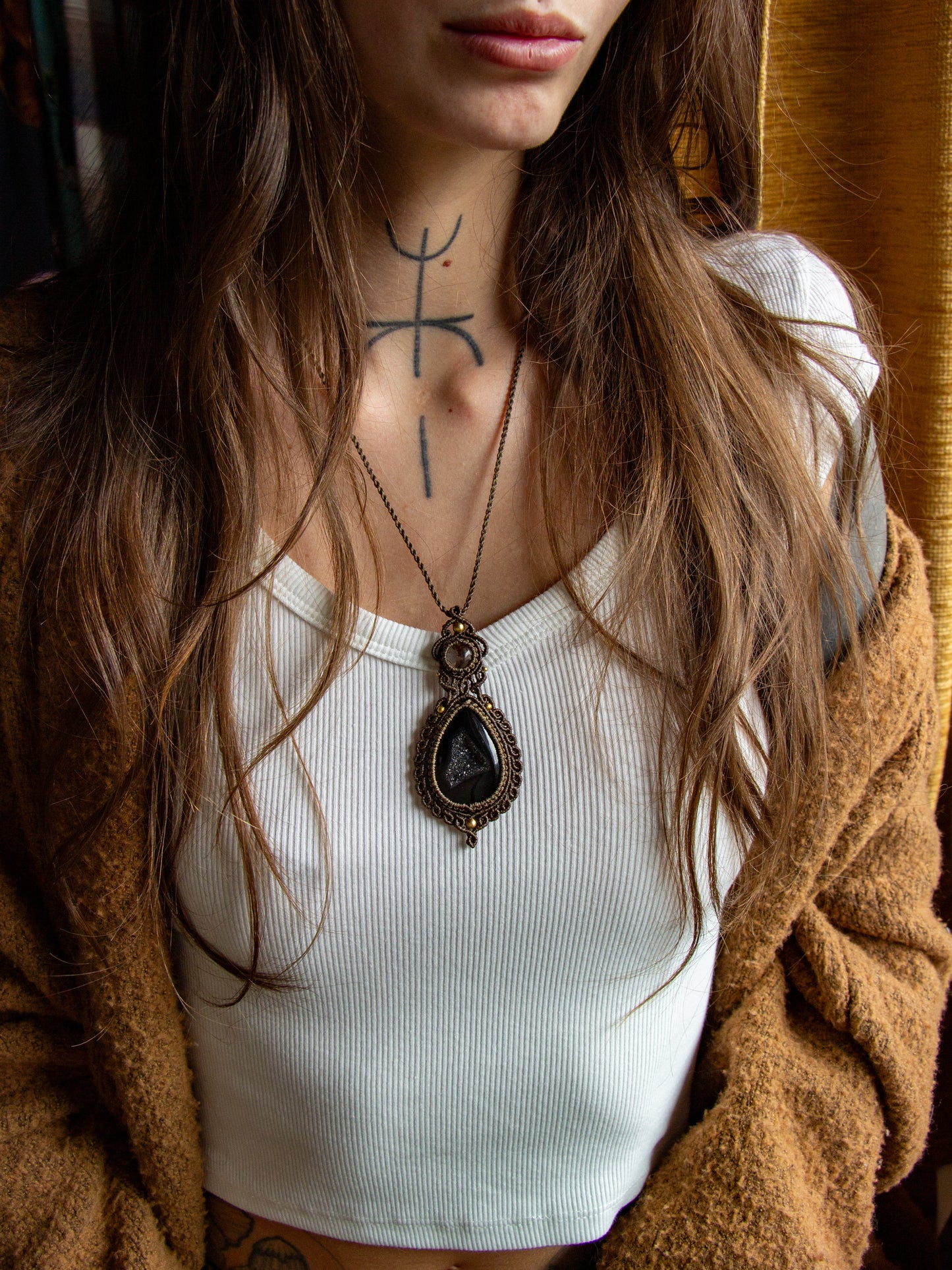 Garden Quartz & Black Onyx macrame necklace