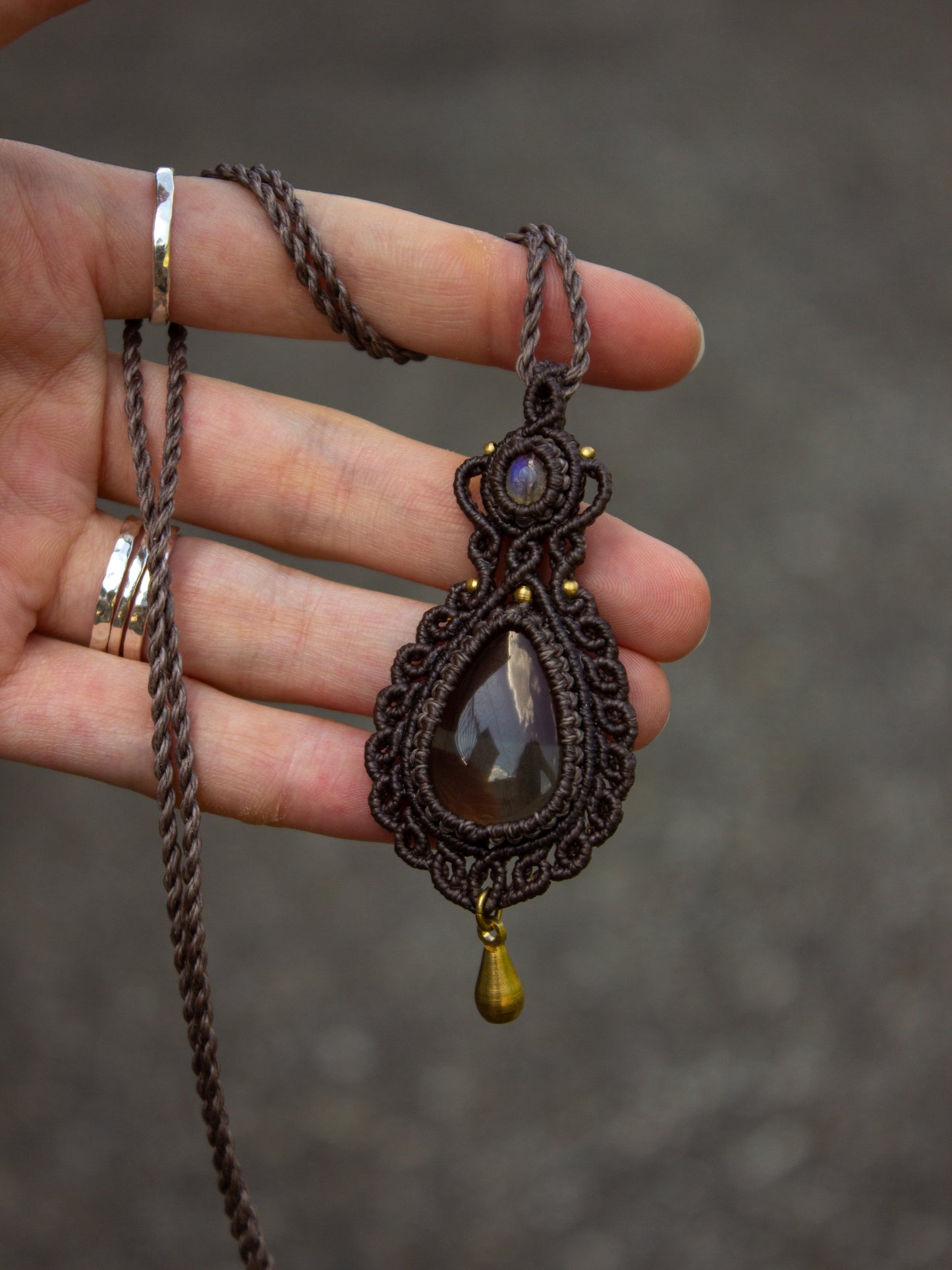 Labradorite & Smokey Quartz macrame necklace