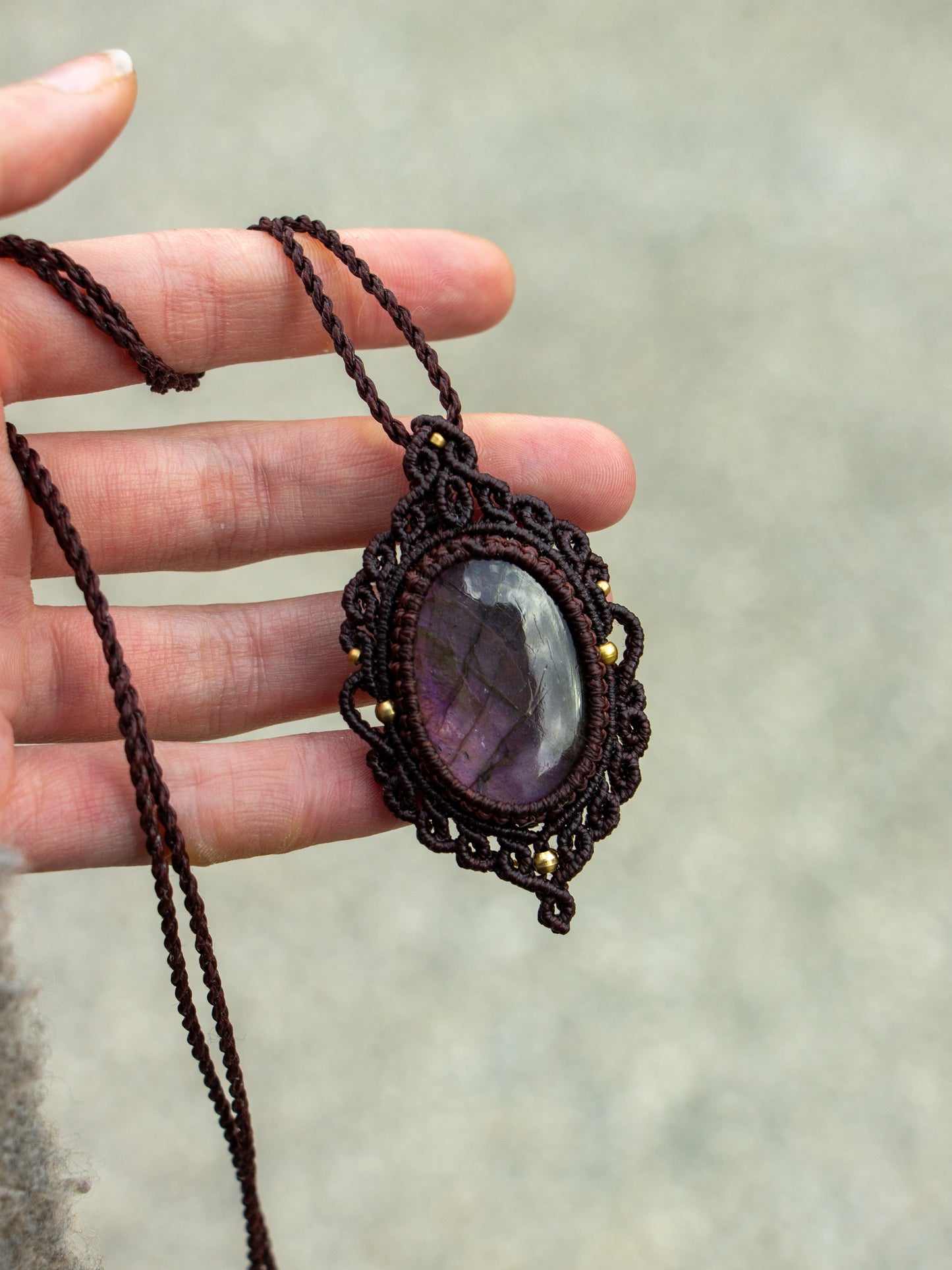 Labradorite macrame necklace
