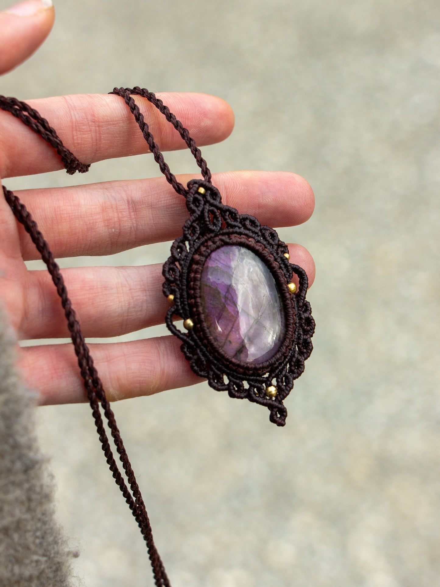 Labradorite macrame necklace
