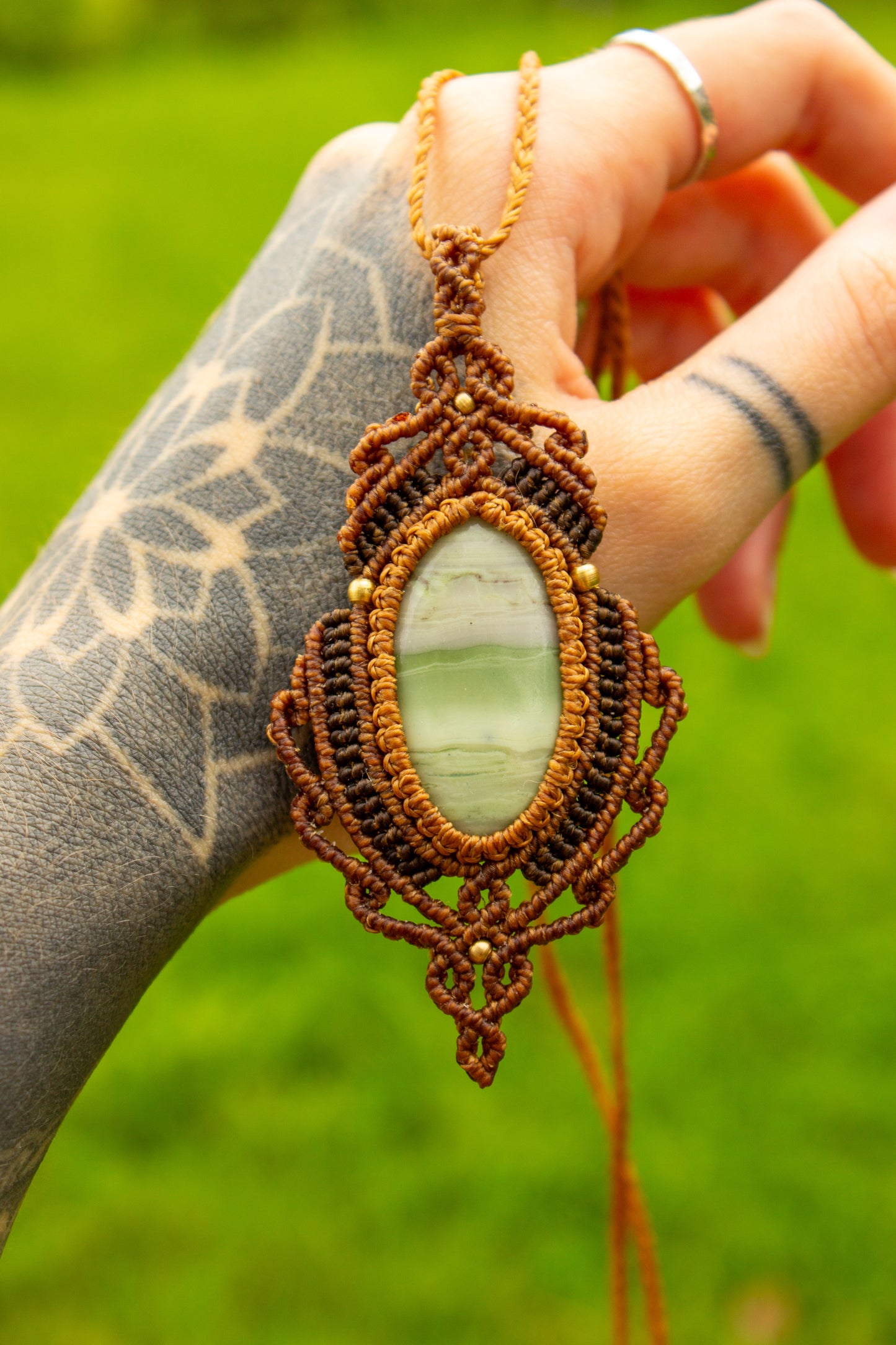 Serpentine • macrame necklace