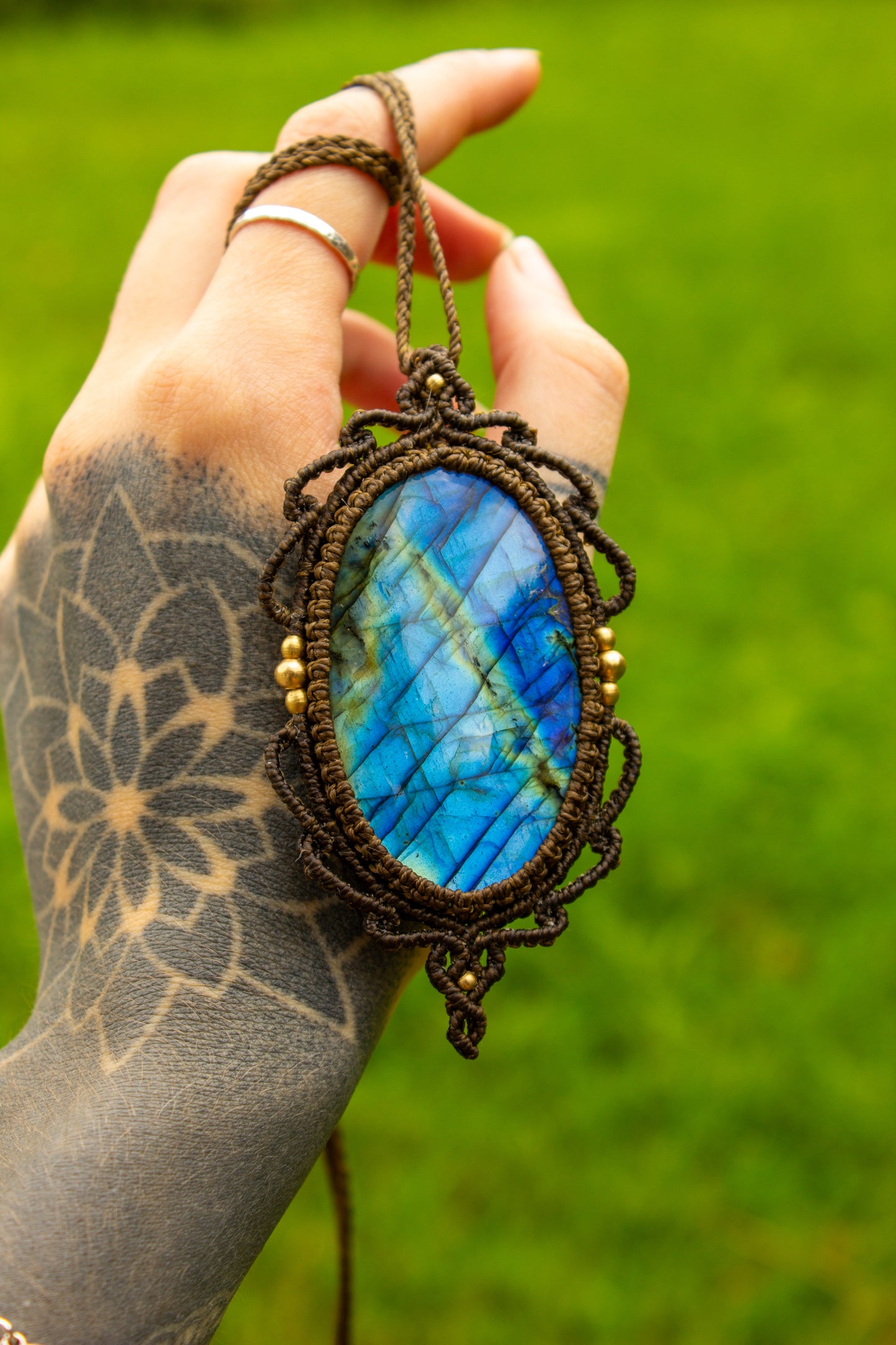 Labradorite • macrame necklace