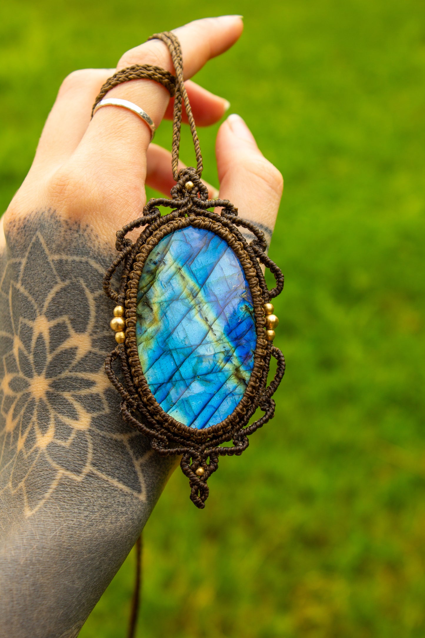 Labradorite • macrame necklace