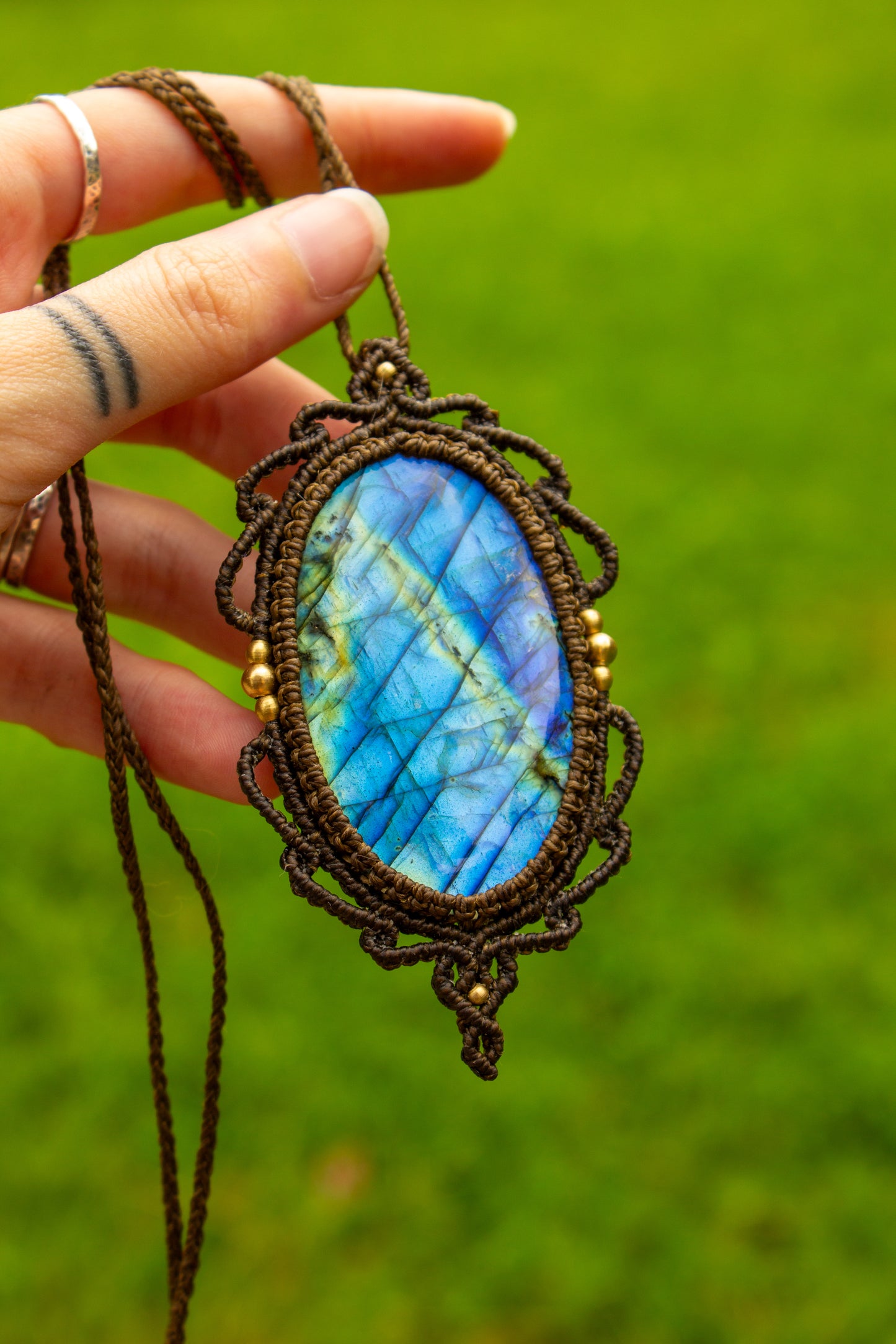 Labradorite • macrame necklace