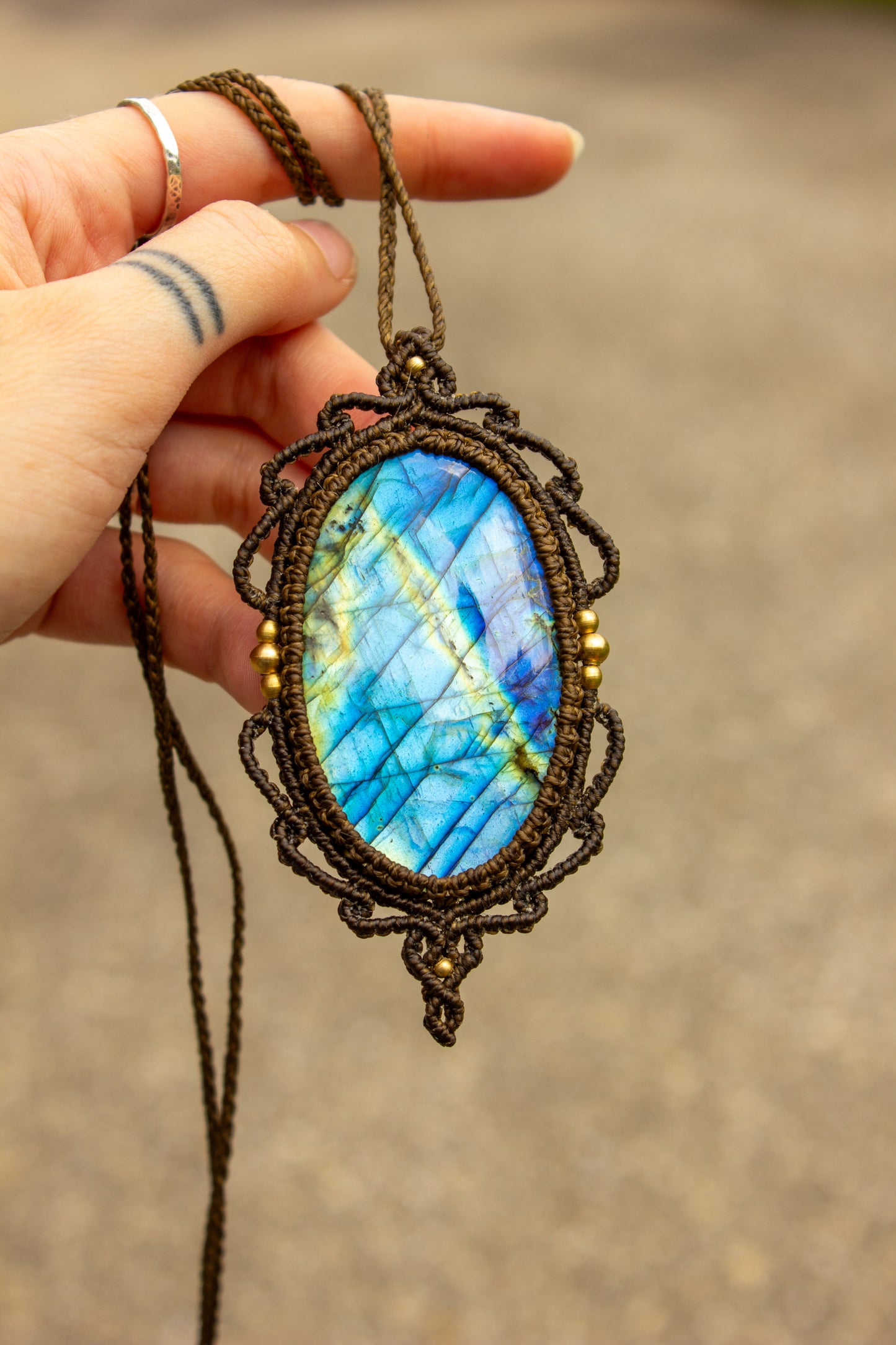 Labradorite • macrame necklace