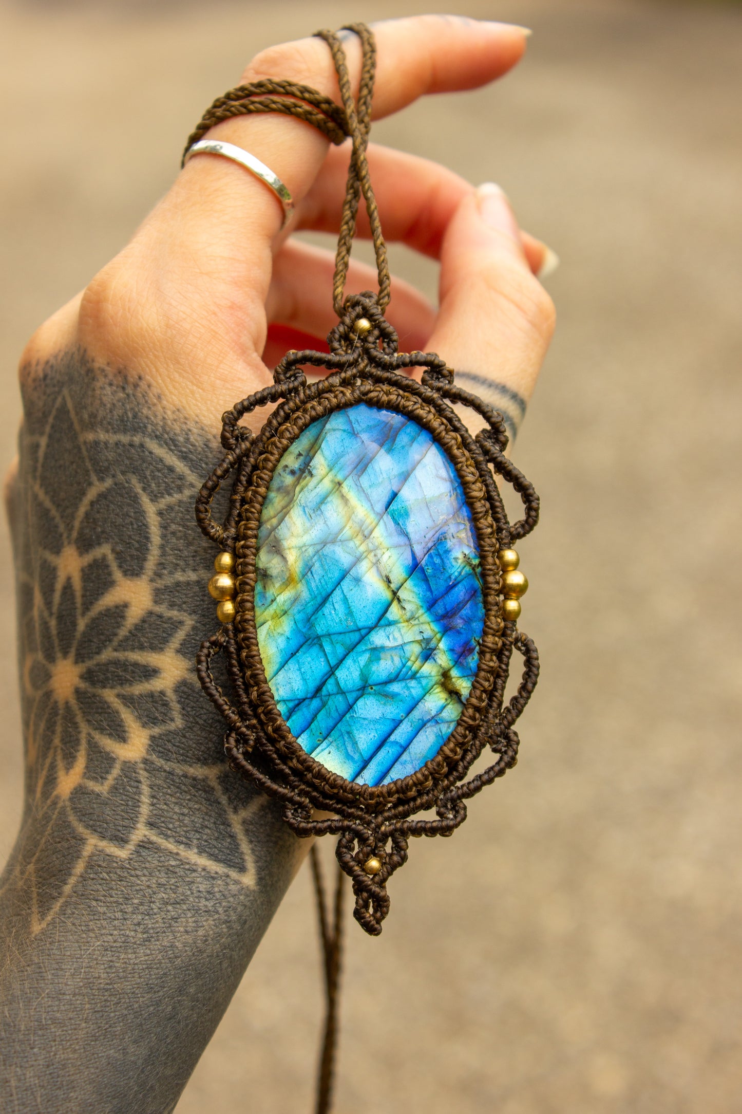 Labradorite • macrame necklace