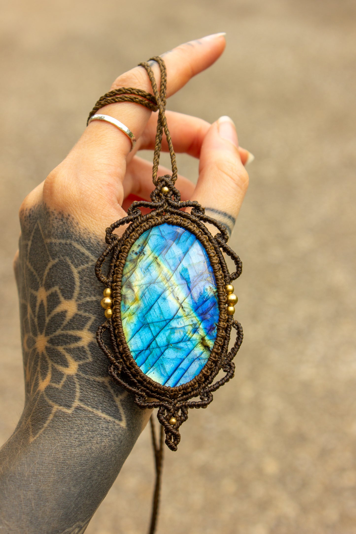 Labradorite • macrame necklace