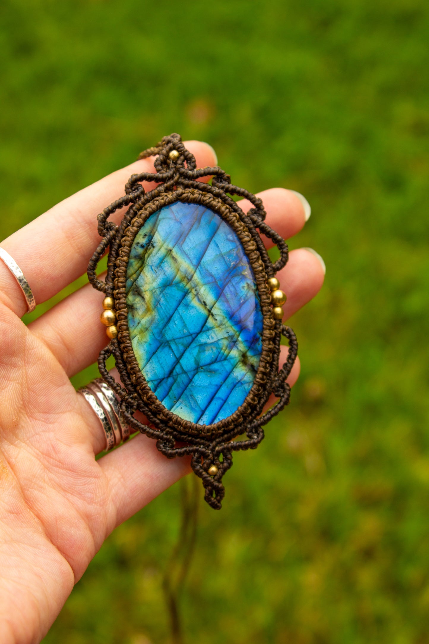 Labradorite • macrame necklace
