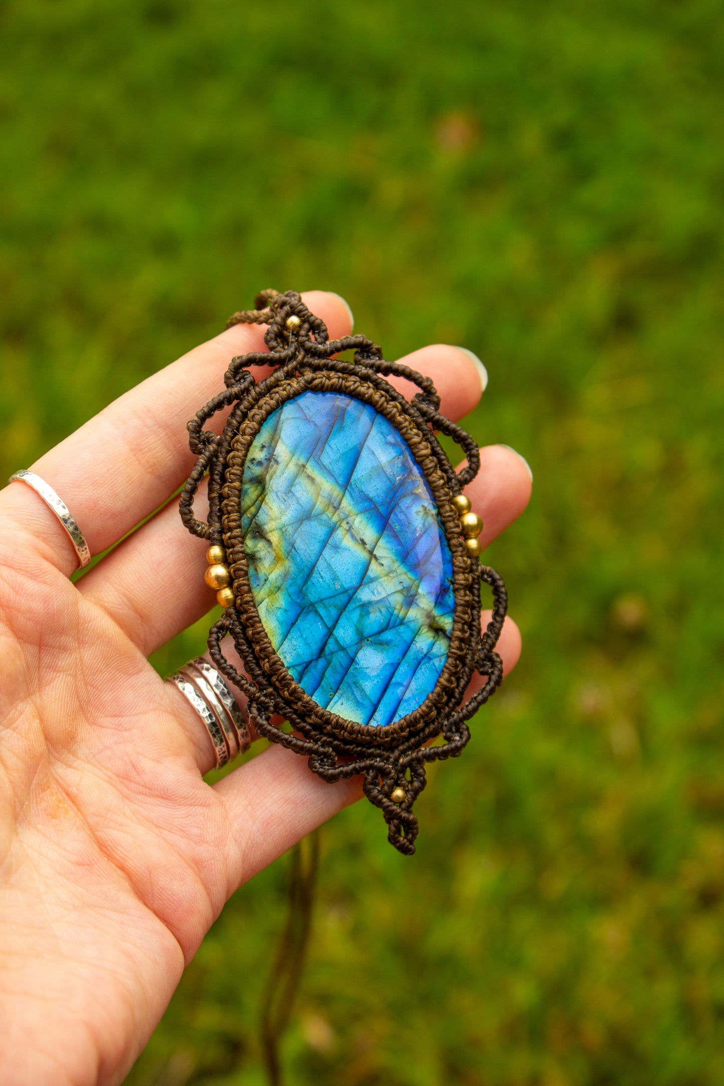 Labradorite • macrame necklace