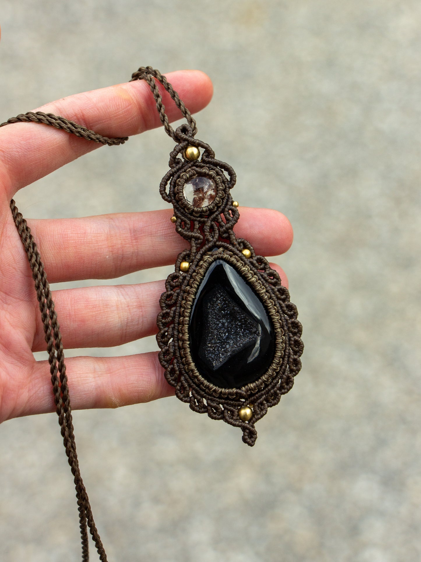 Garden Quartz & Black Onyx macrame necklace