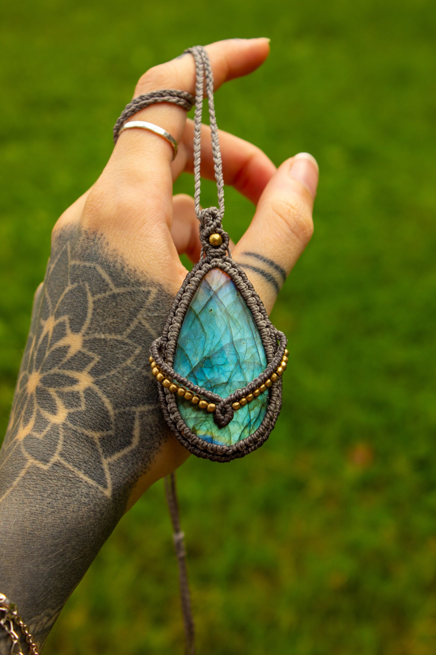 Labradorite • macrame necklace