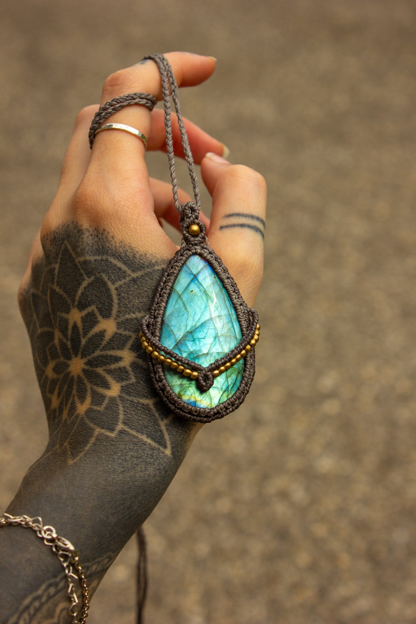 Labradorite • macrame necklace