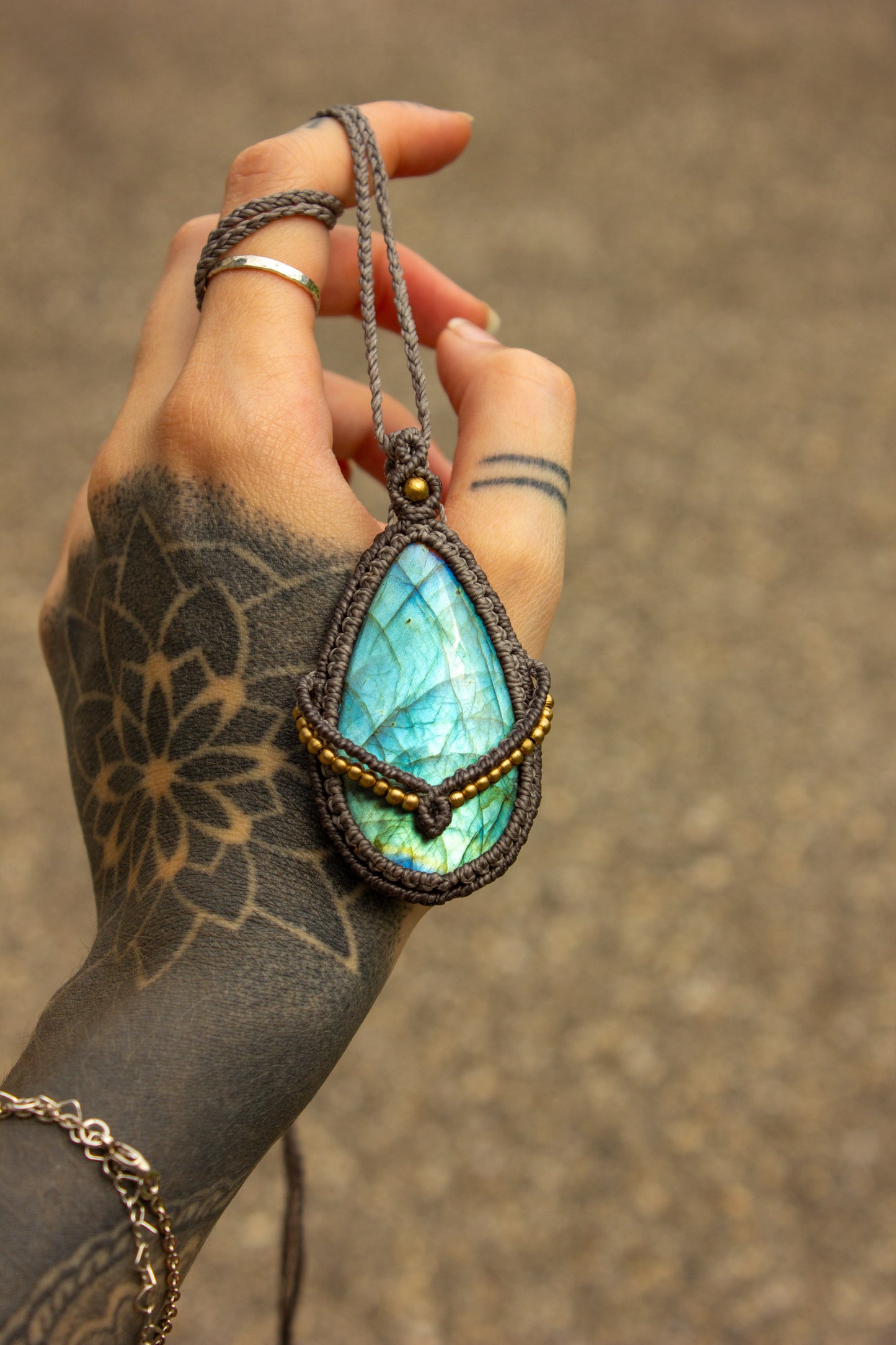 Labradorite • macrame necklace